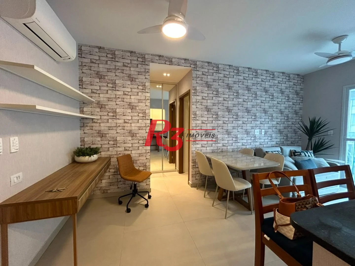 Apartamento com 1 dormitório para alugar, 53 m² por R$ 5.100,02/mês - Boqueirão - Santos/SP