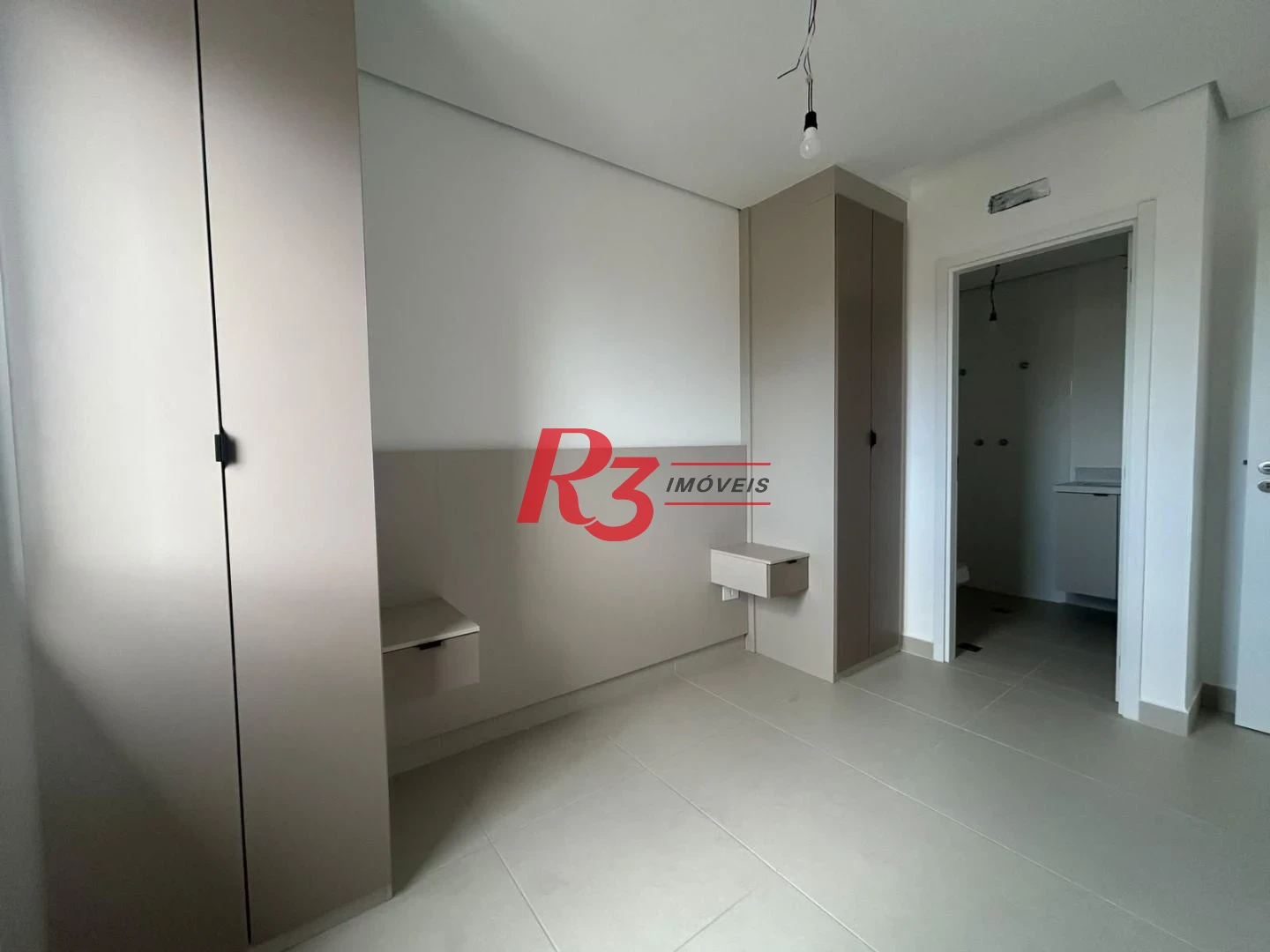 Apartamento com 2 dormitórios à venda, 55 m² por R$ 650.000,00 - Campo Grande - Santos/SP