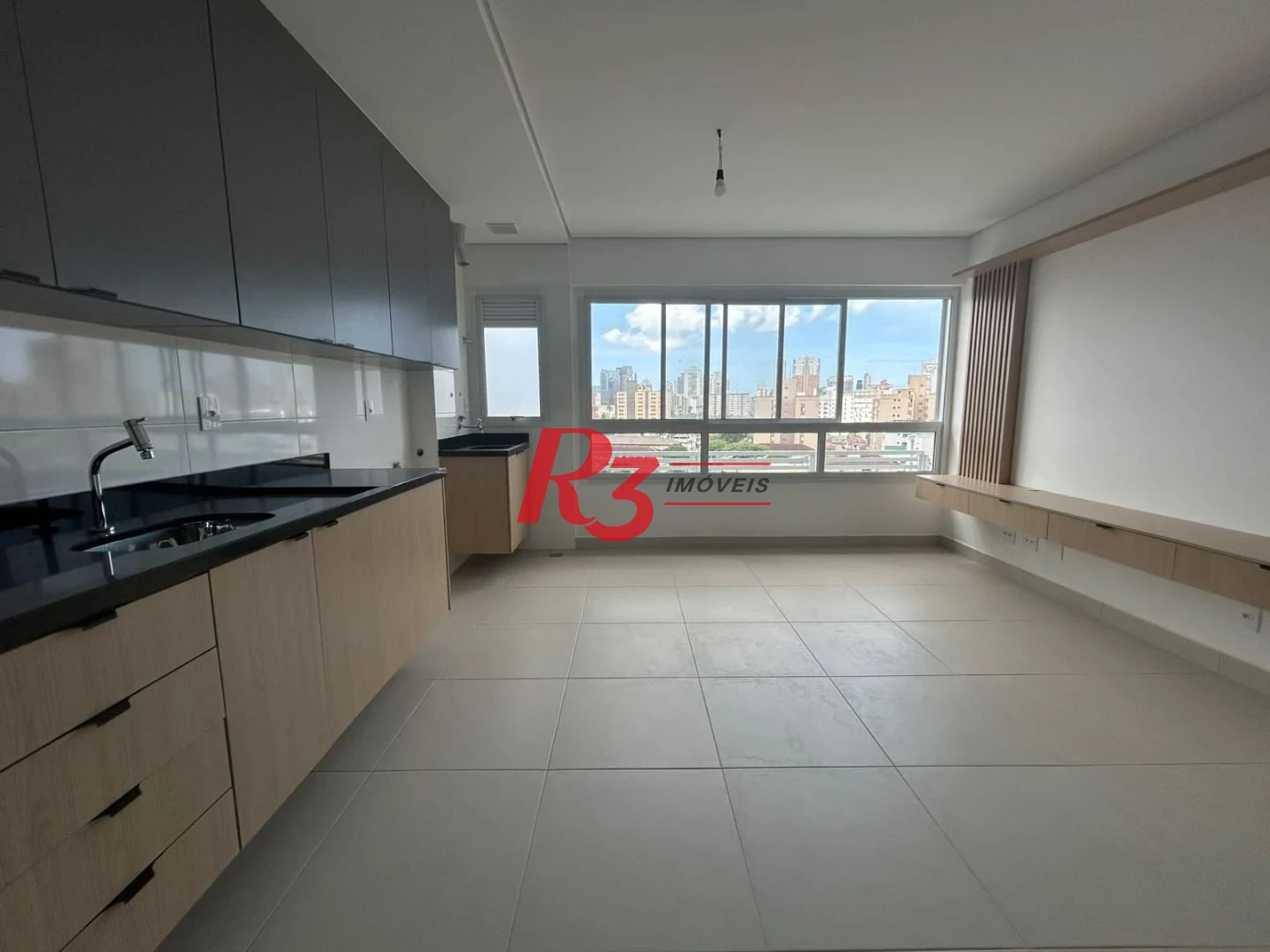 Apartamento com 2 dormitórios à venda, 55 m² por R$ 650.000,00 - Campo Grande - Santos/SP