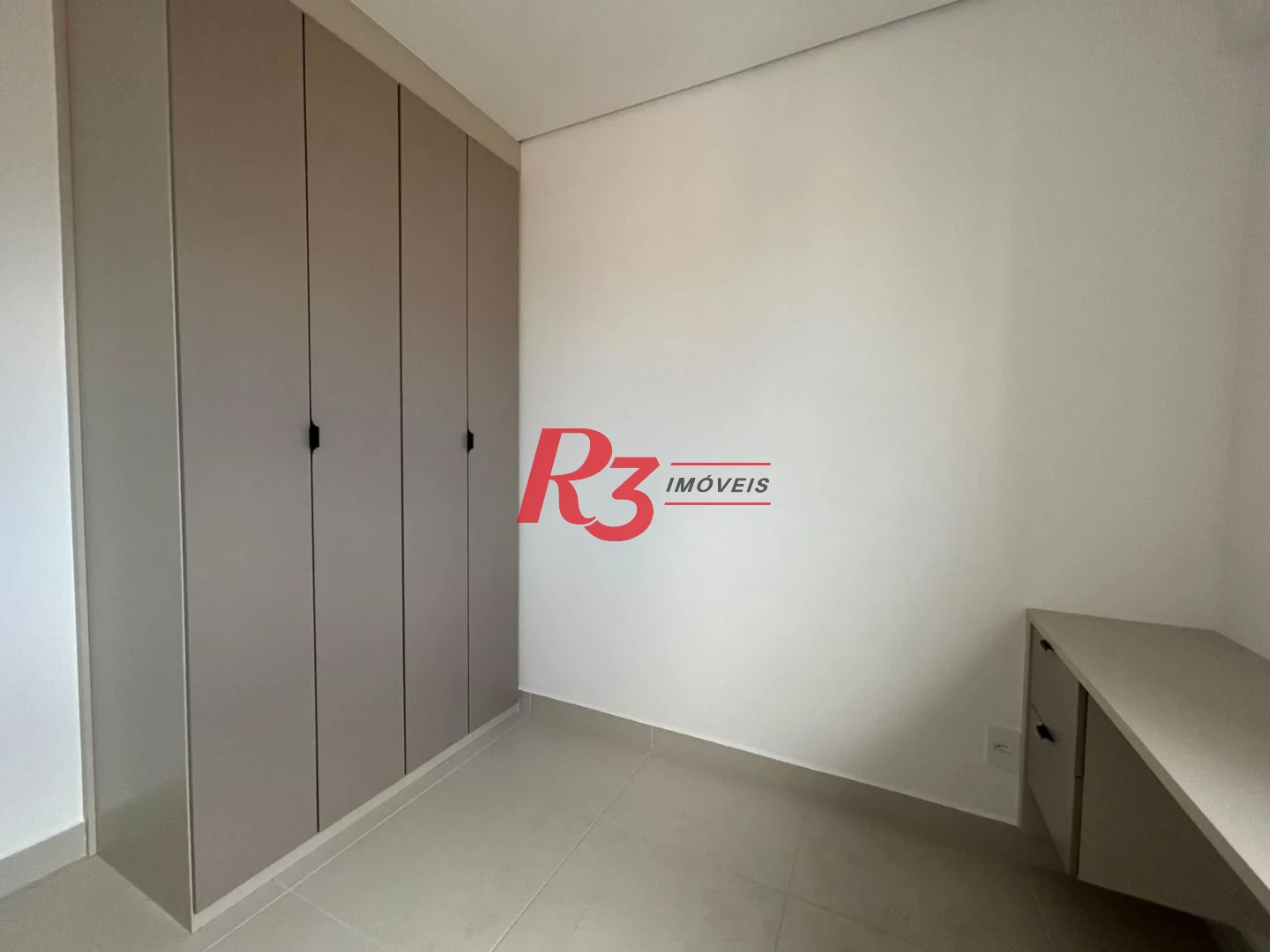 Apartamento com 2 dormitórios à venda, 55 m² por R$ 650.000,00 - Campo Grande - Santos/SP