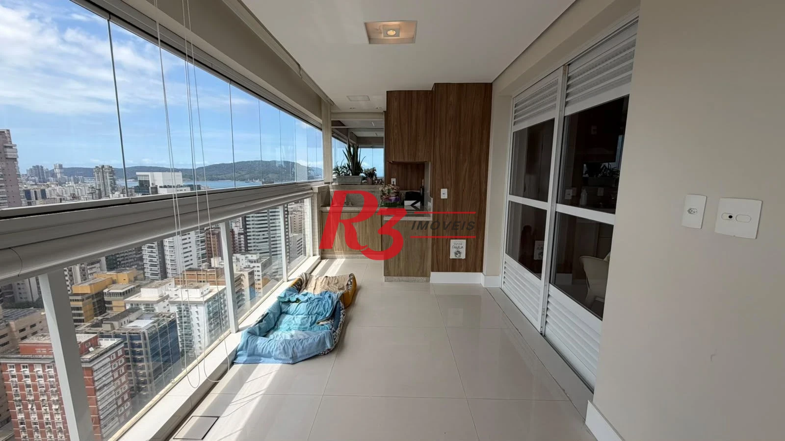 Apartamento com 3 dormitórios à venda, 228 m² por R$ 3.800.000,00 - Gonzaga - Santos/SP