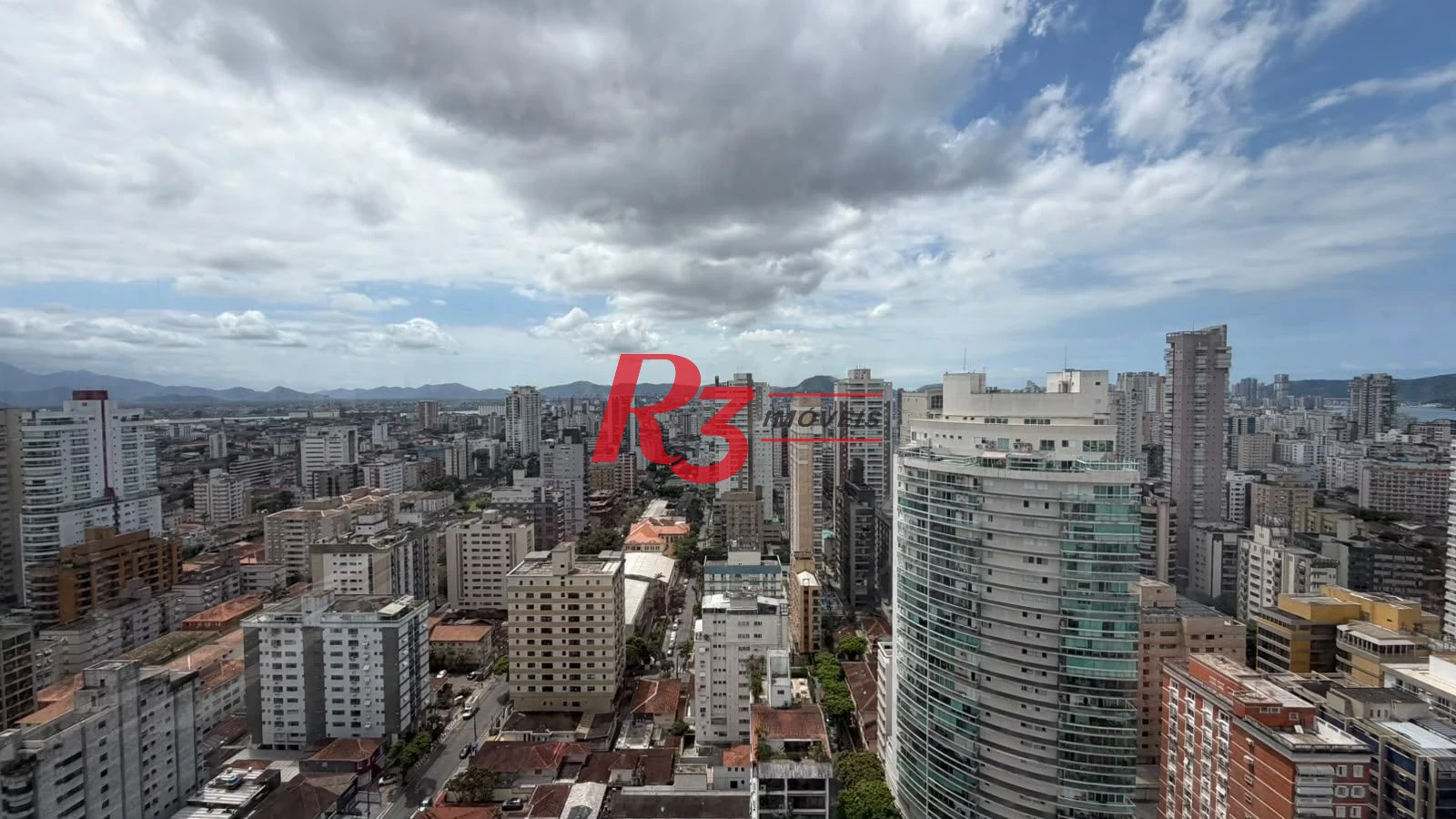 Apartamento com 3 dormitórios à venda, 228 m² por R$ 3.800.000,00 - Gonzaga - Santos/SP