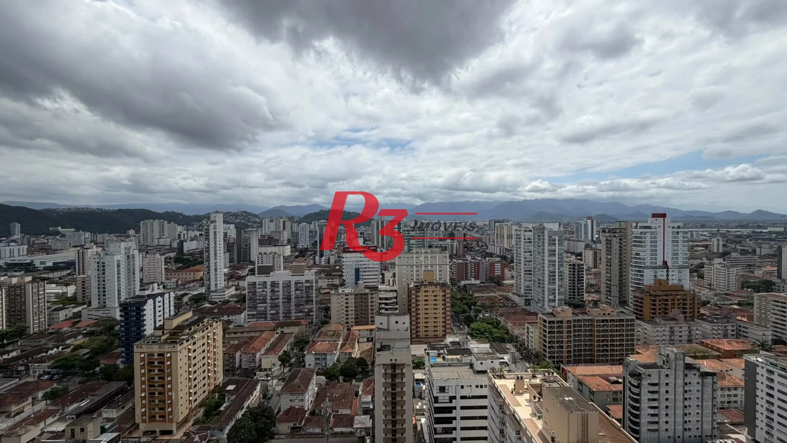 Apartamento com 3 dormitórios à venda, 228 m² por R$ 3.800.000,00 - Gonzaga - Santos/SP