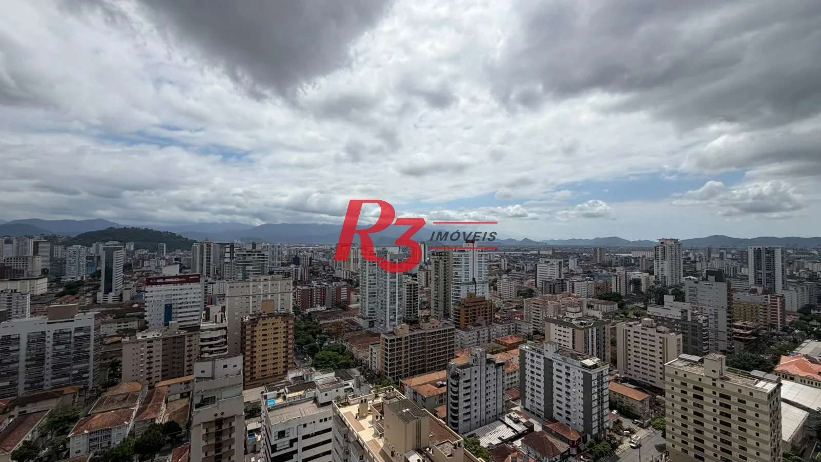 Apartamento com 3 dormitórios à venda, 228 m² por R$ 3.800.000,00 - Gonzaga - Santos/SP