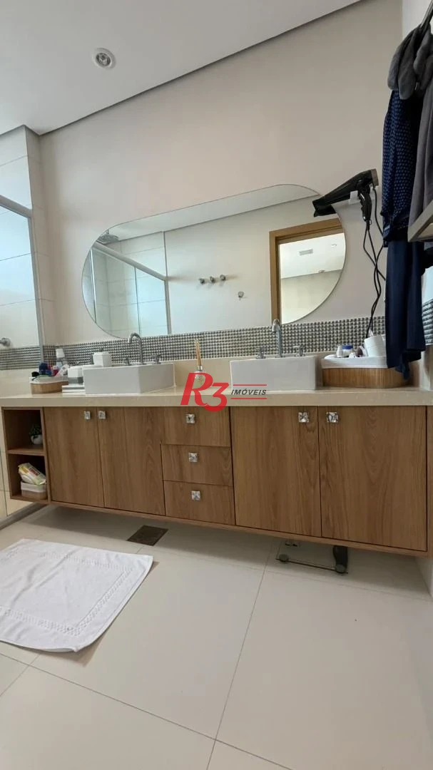 Apartamento com 3 dormitórios à venda, 228 m² por R$ 3.800.000,00 - Gonzaga - Santos/SP