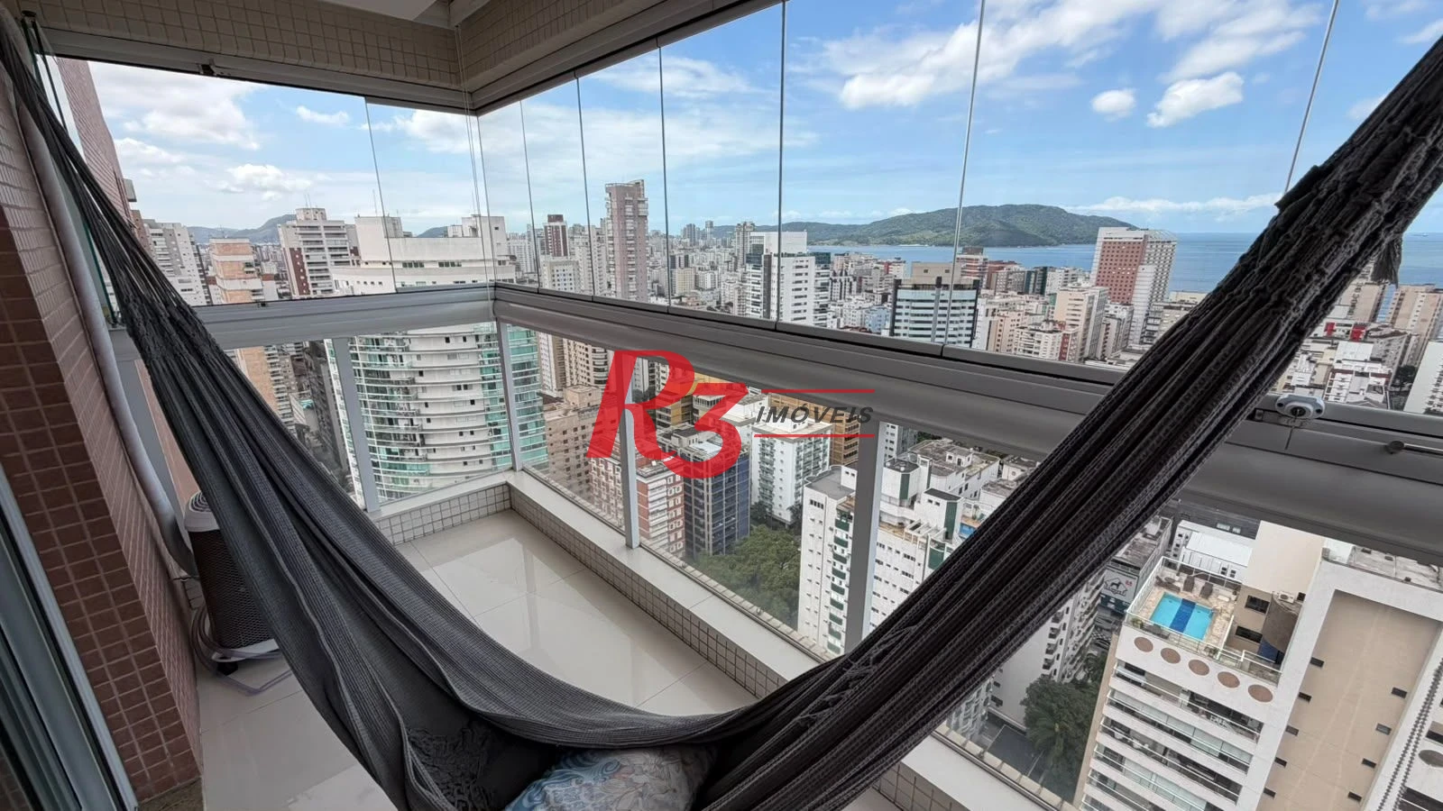 Apartamento com 3 dormitórios à venda, 228 m² por R$ 3.800.000,00 - Gonzaga - Santos/SP