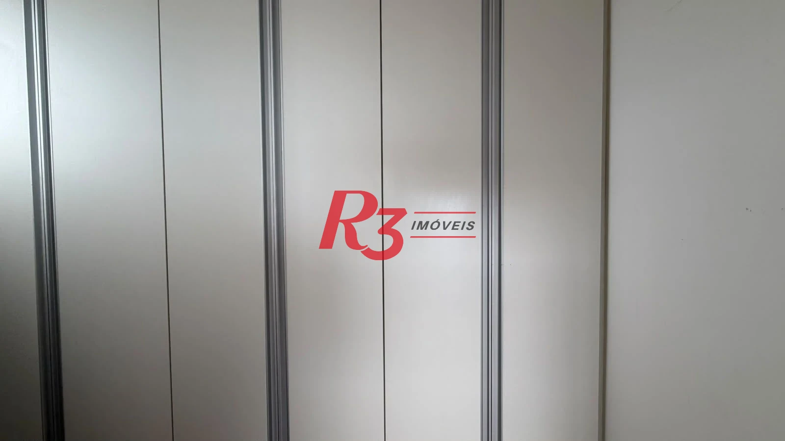 Apartamento com 3 dormitórios à venda, 228 m² por R$ 3.800.000,00 - Gonzaga - Santos/SP