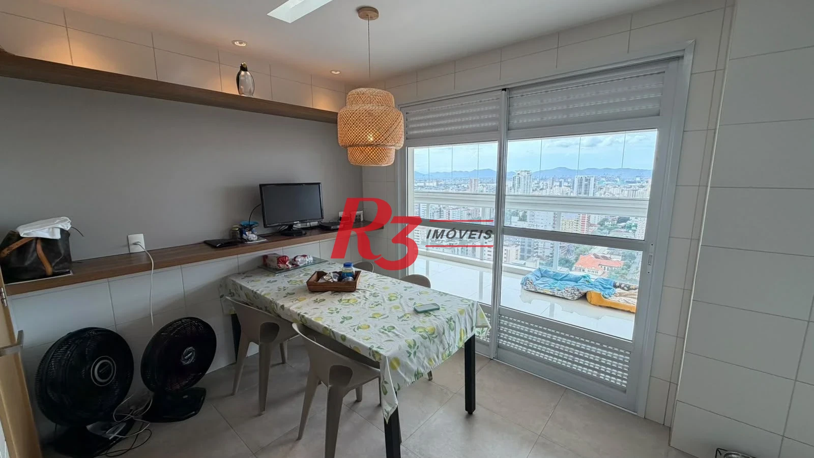 Apartamento com 3 dormitórios à venda, 228 m² por R$ 3.800.000,00 - Gonzaga - Santos/SP