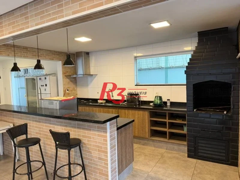 Casa com 4 dormitórios para alugar, 350 m² por R$ 9.800,00/mês - Embaré - Santos/SP