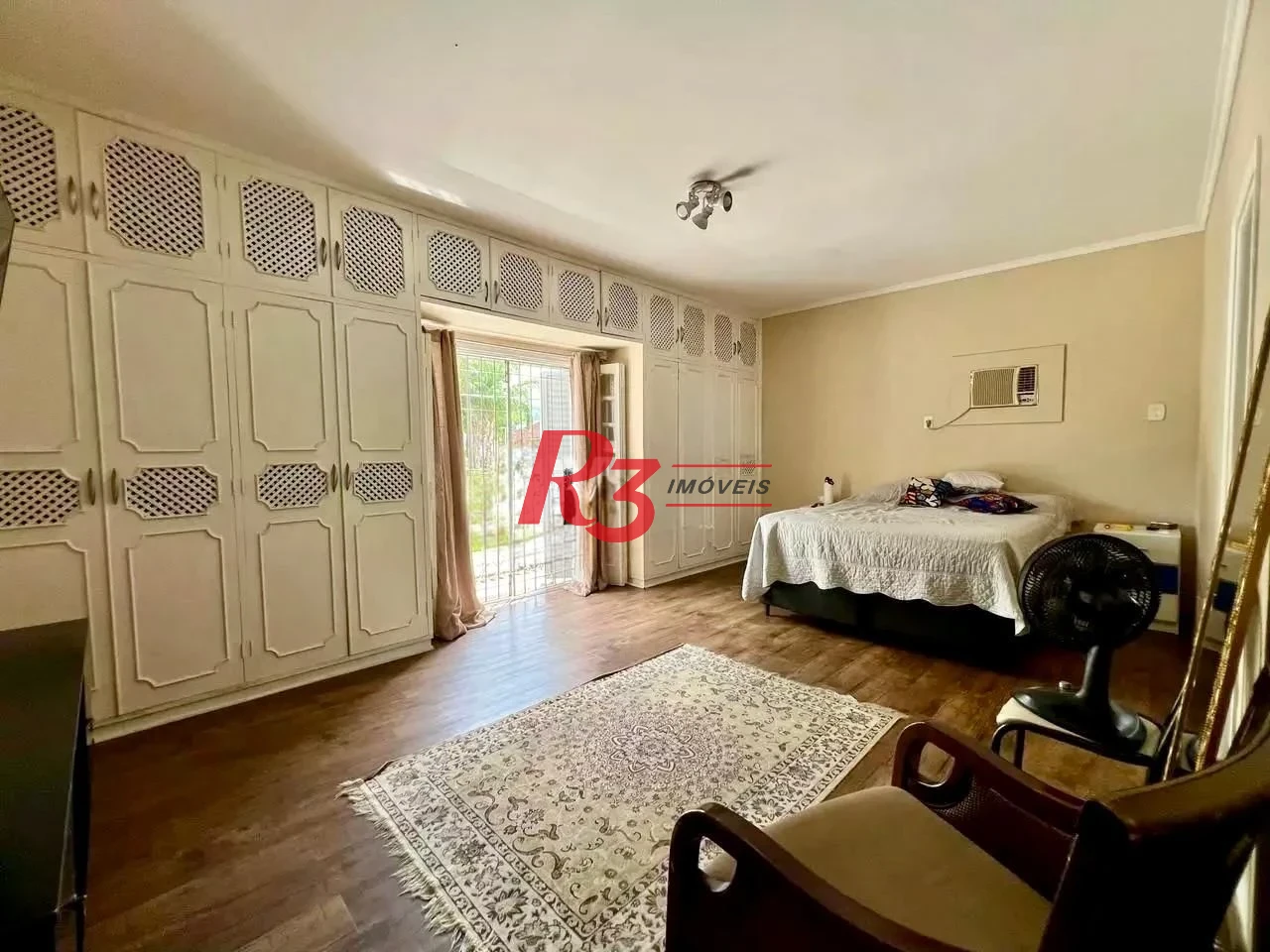 Casa com 4 dormitórios à venda, 334 m² por R$ 1.900.000,00 - Vila Belmiro - Santos/SP