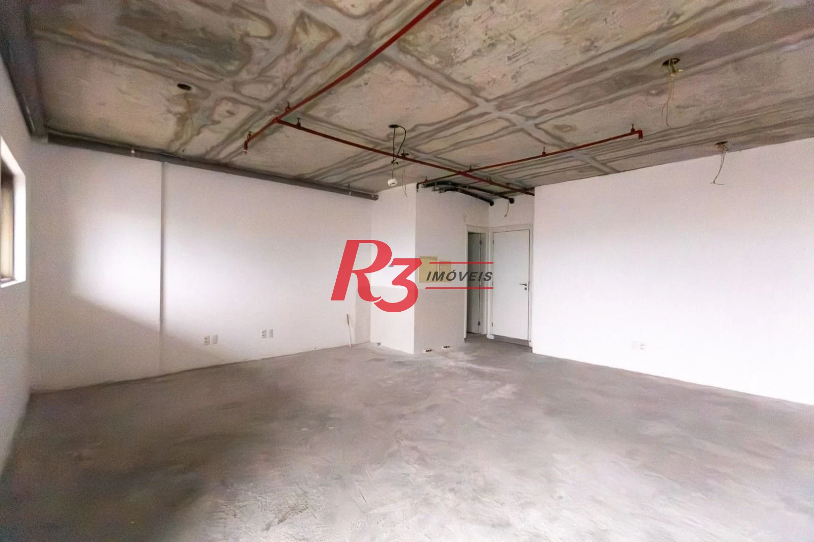 Sala à venda, 44 m² por R$ 300.000,00 - Valongo - Santos/SP
