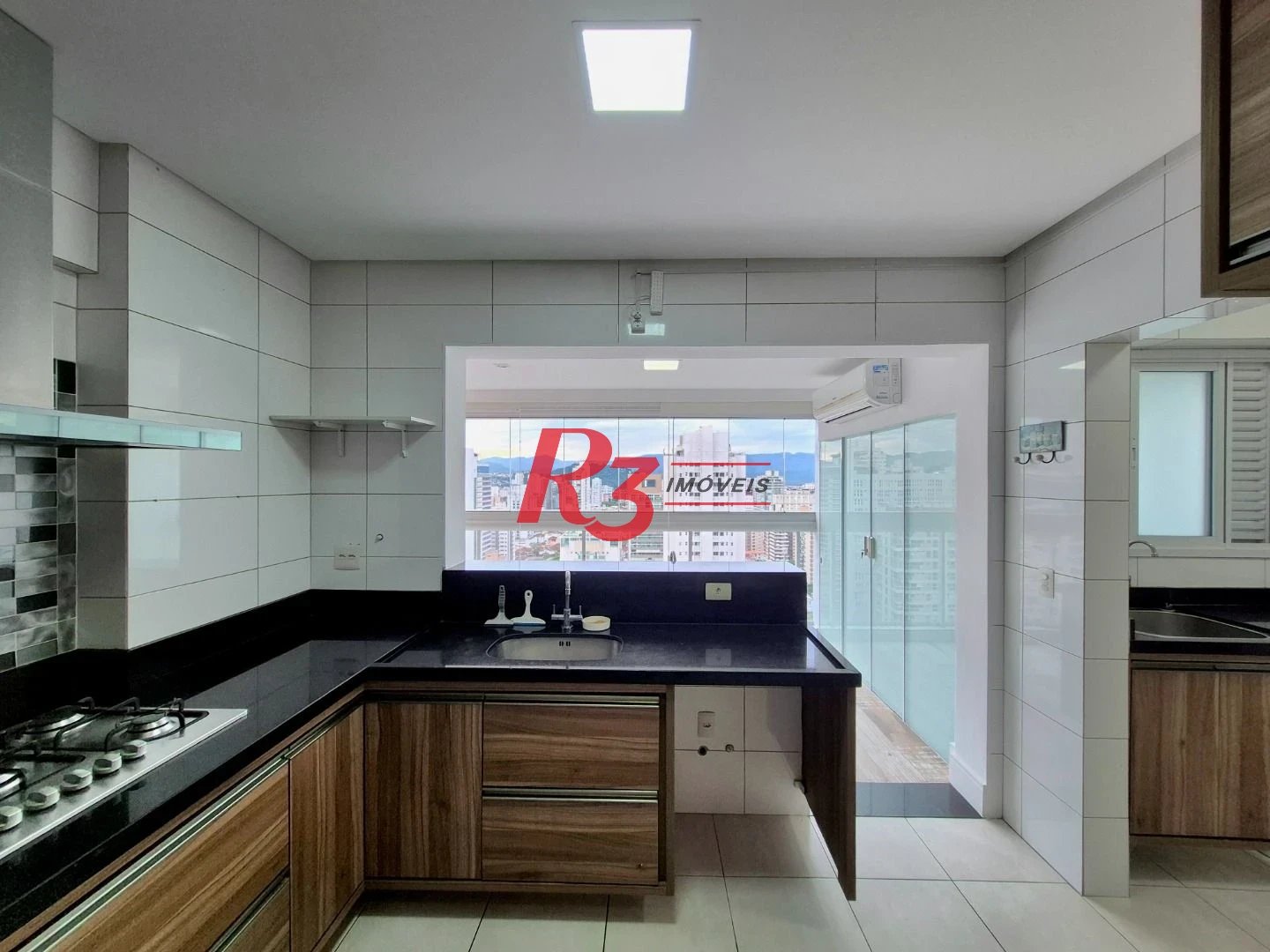 Apartamento com 3 dormitórios à venda, 207 m² por R$ 3.750.000,00 - Gonzaga - Santos/SP