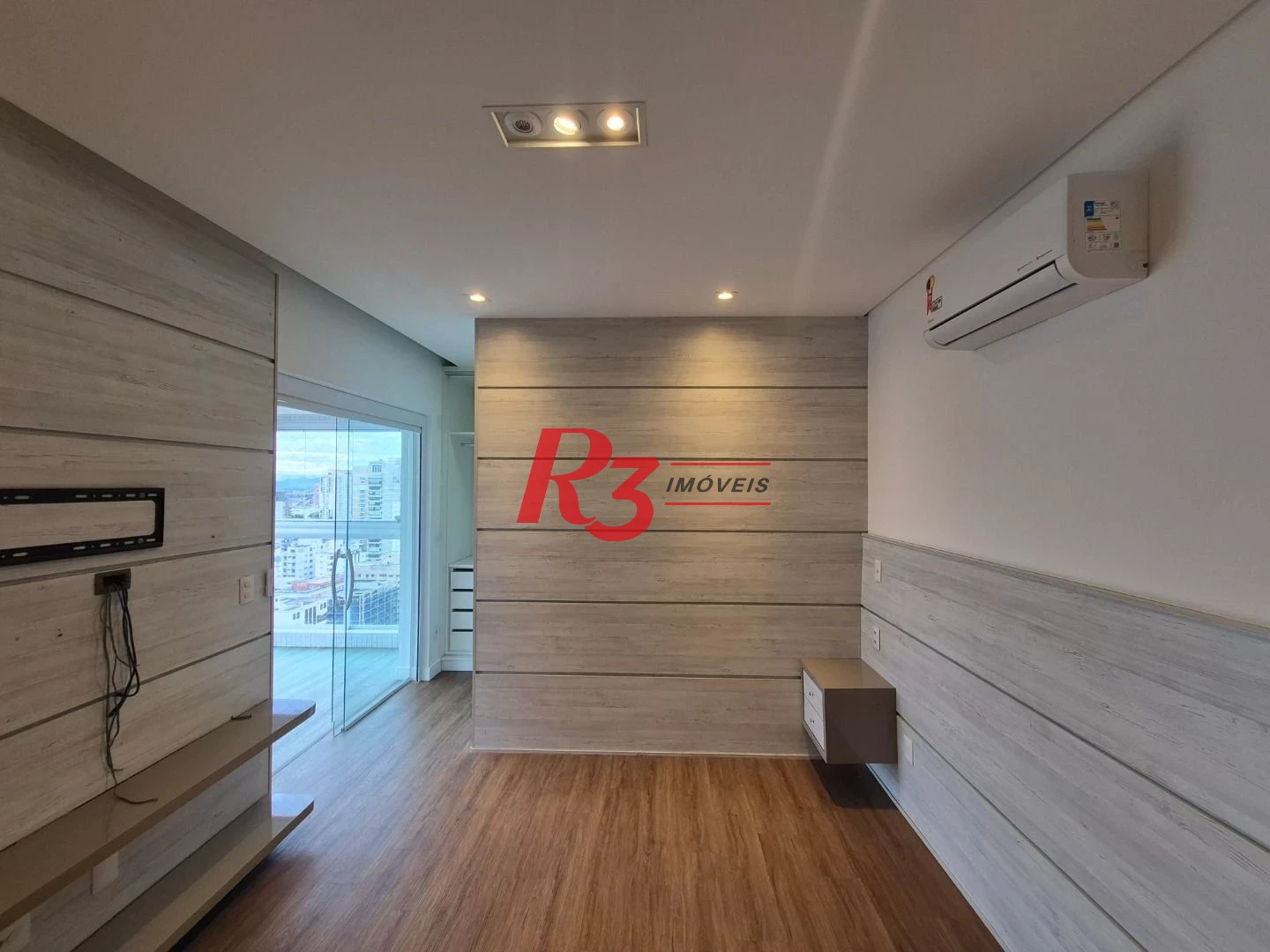 Apartamento com 3 dormitórios à venda, 207 m² por R$ 3.750.000,00 - Gonzaga - Santos/SP