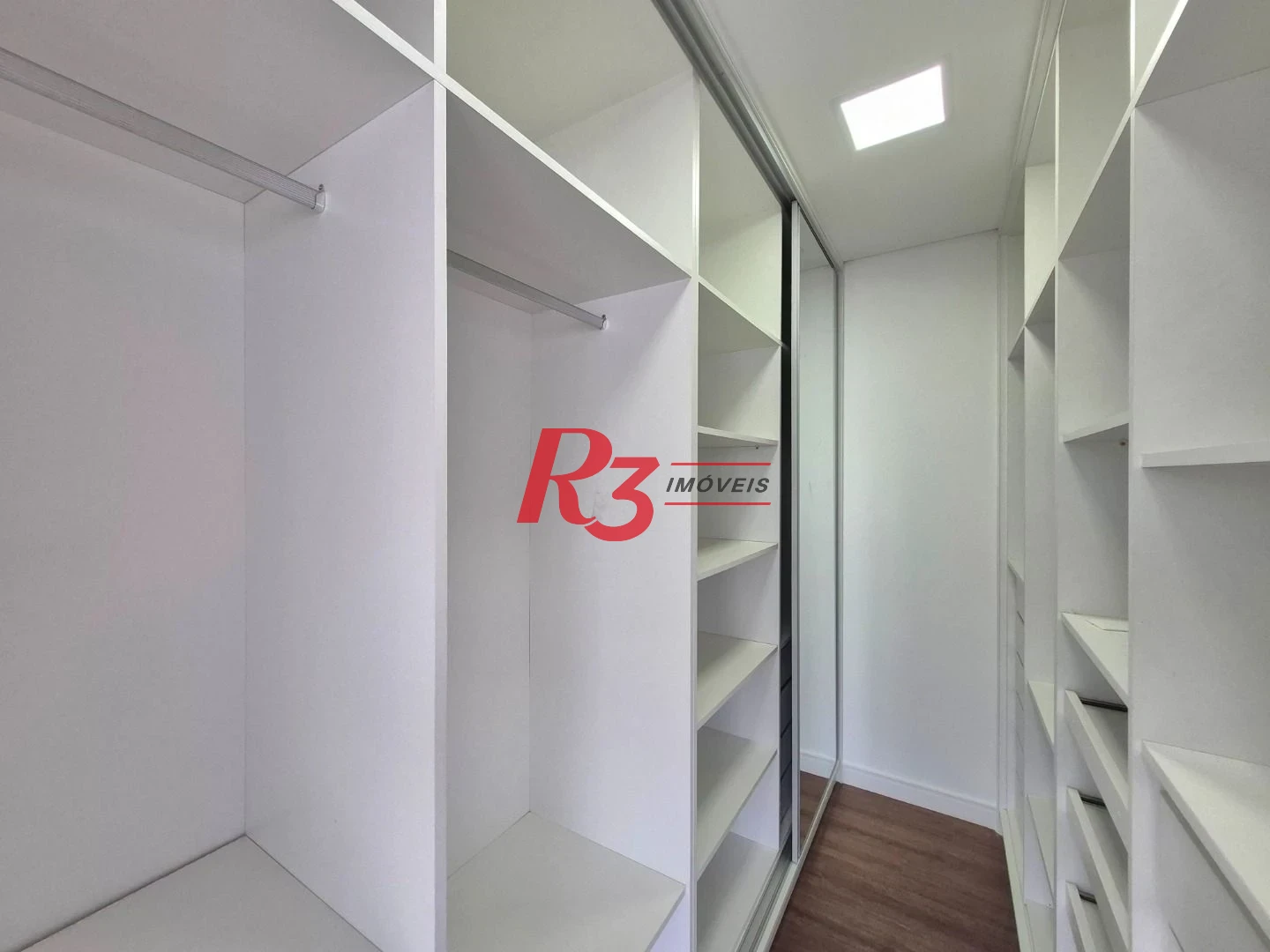 Apartamento com 3 dormitórios à venda, 207 m² por R$ 3.750.000,00 - Gonzaga - Santos/SP