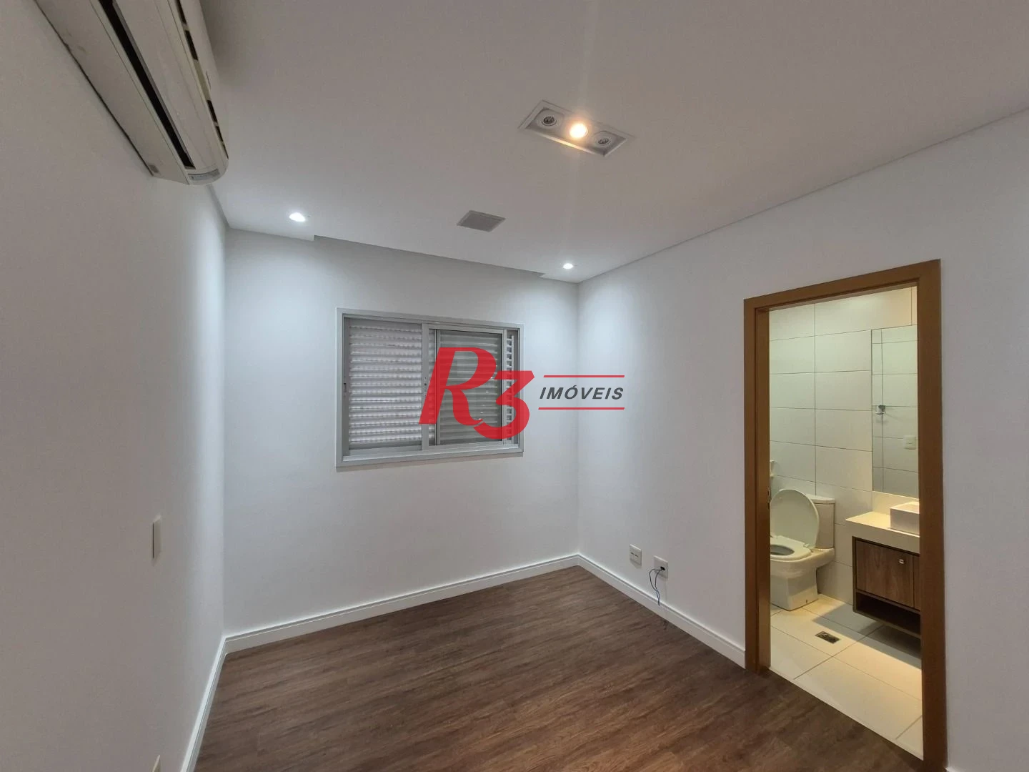 Apartamento com 3 dormitórios à venda, 207 m² por R$ 3.750.000,00 - Gonzaga - Santos/SP