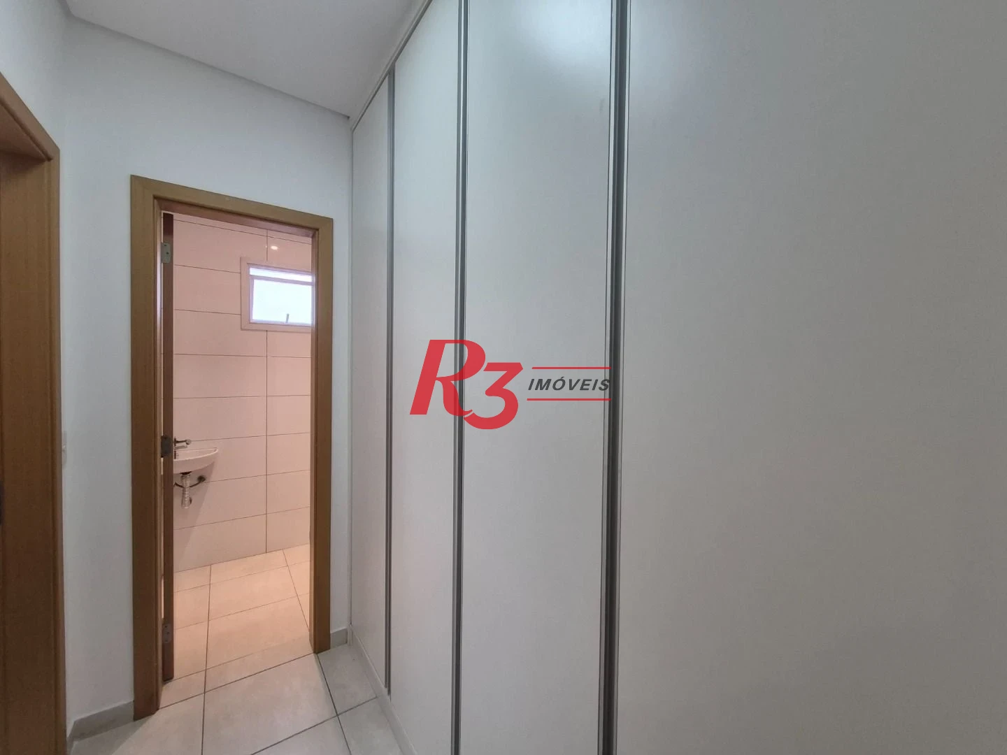 Apartamento com 3 dormitórios à venda, 207 m² por R$ 3.750.000,00 - Gonzaga - Santos/SP