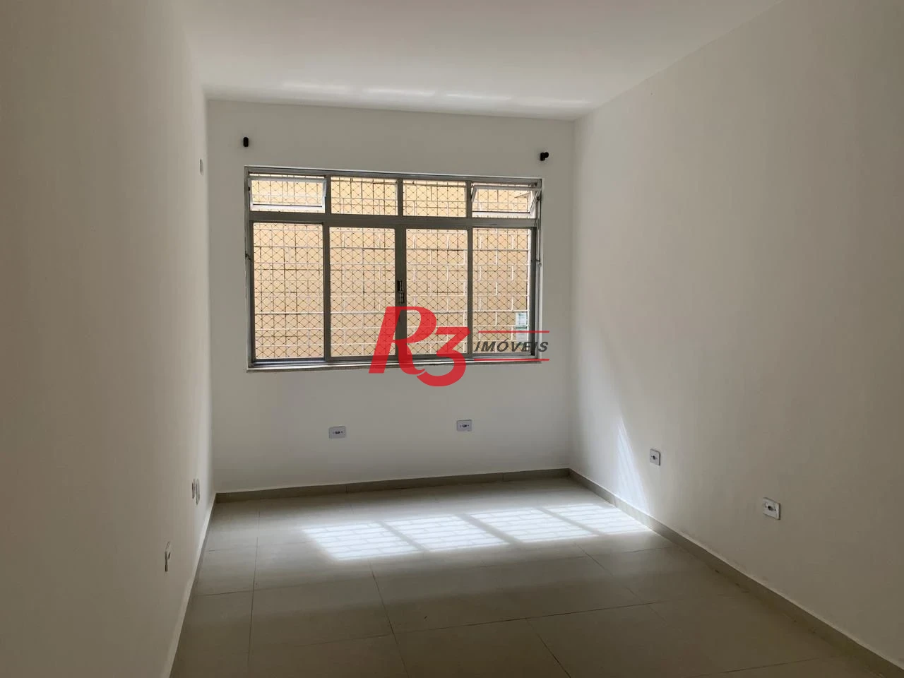 Apartamento com 2 dormitórios à venda, 75 m² por R$ 530.000,00 - Boqueirão - Santos/SP