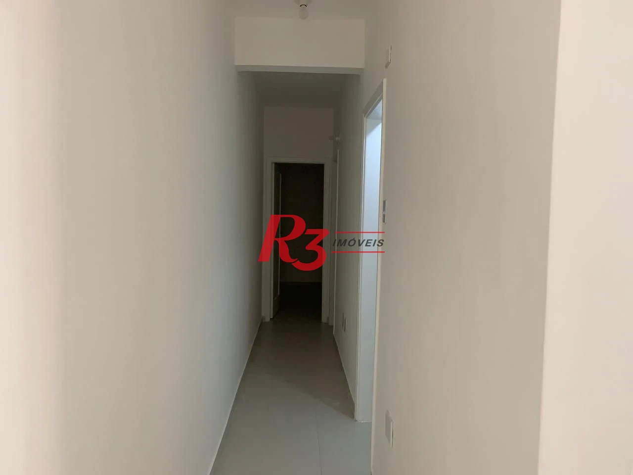 Apartamento com 2 dormitórios à venda, 75 m² por R$ 530.000,00 - Boqueirão - Santos/SP