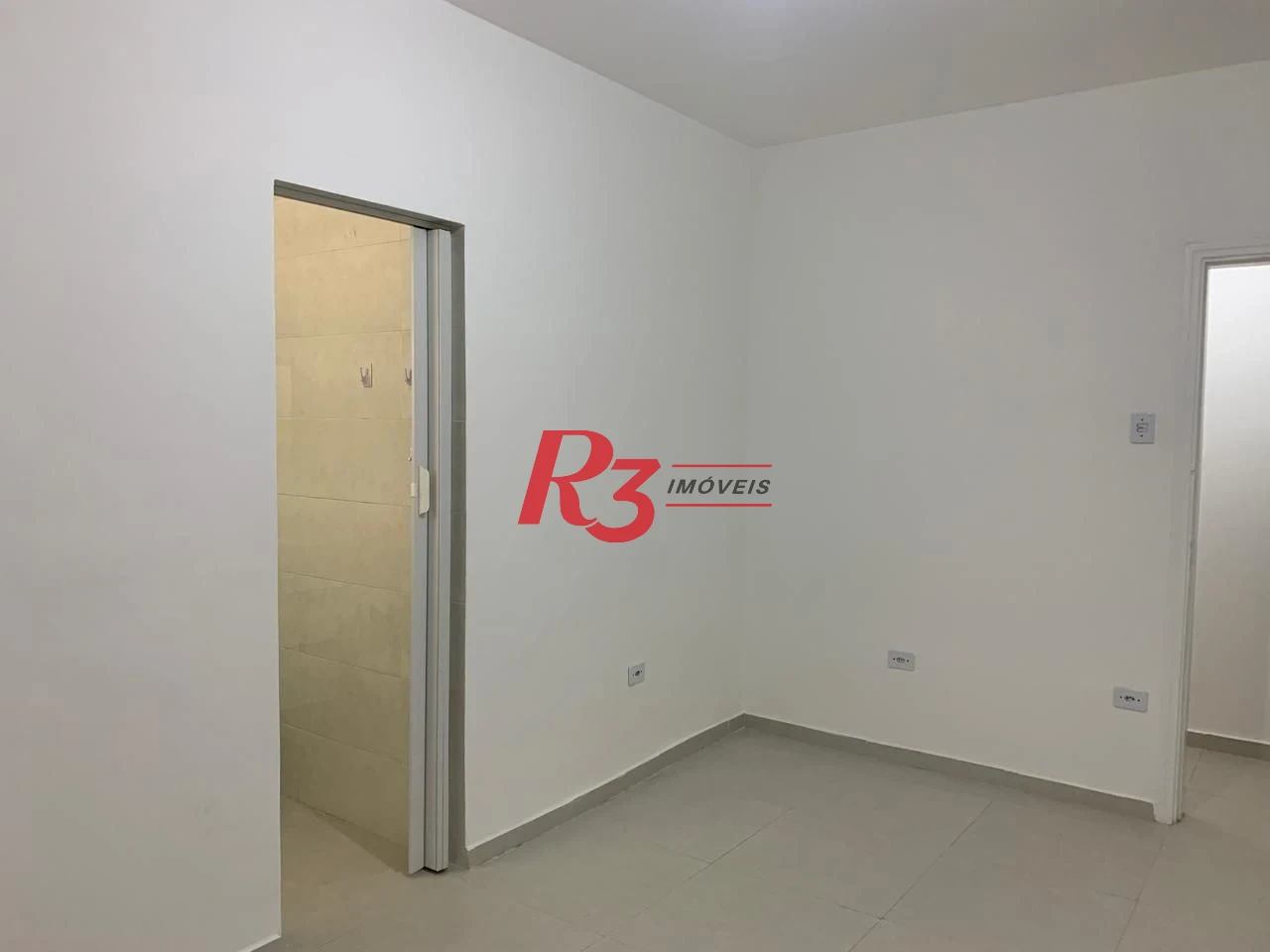 Apartamento com 2 dormitórios à venda, 75 m² por R$ 530.000,00 - Boqueirão - Santos/SP
