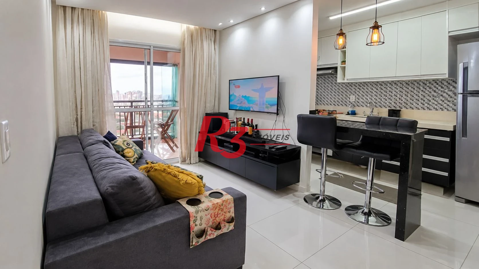 Apartamento com 2 dormitórios à venda, 64 m² por R$ 725.000,00 - Marapé - Santos/SP
