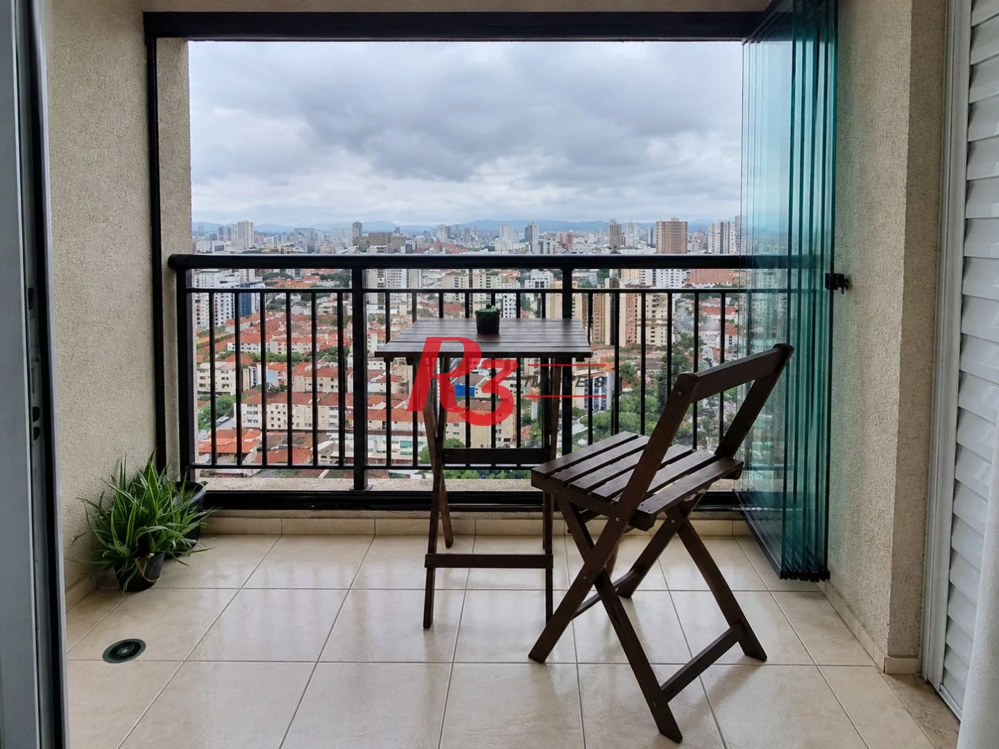 Apartamento com 2 dormitórios à venda, 64 m² por R$ 725.000,00 - Marapé - Santos/SP
