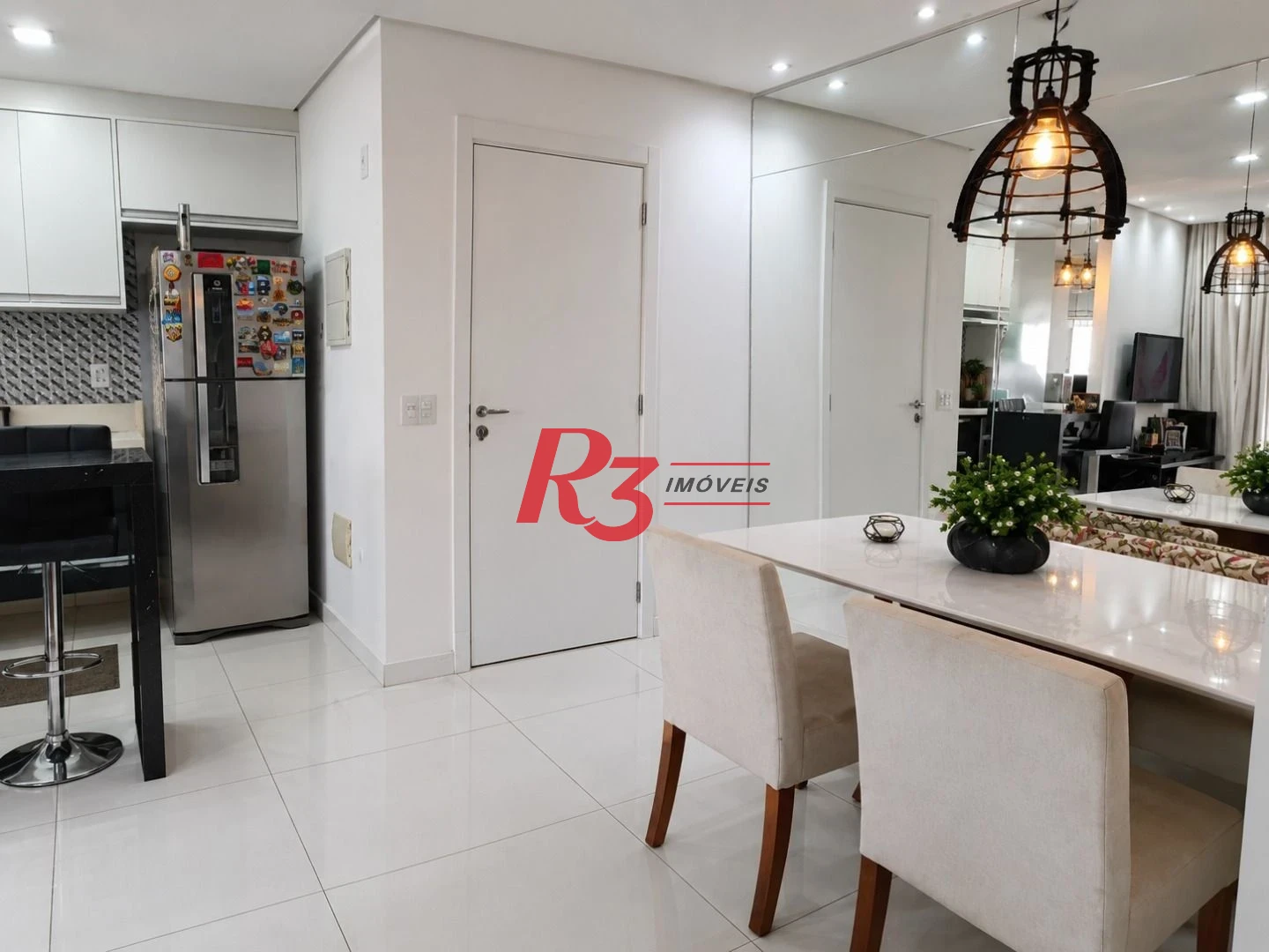 Apartamento com 2 dormitórios à venda, 64 m² por R$ 725.000,00 - Marapé - Santos/SP