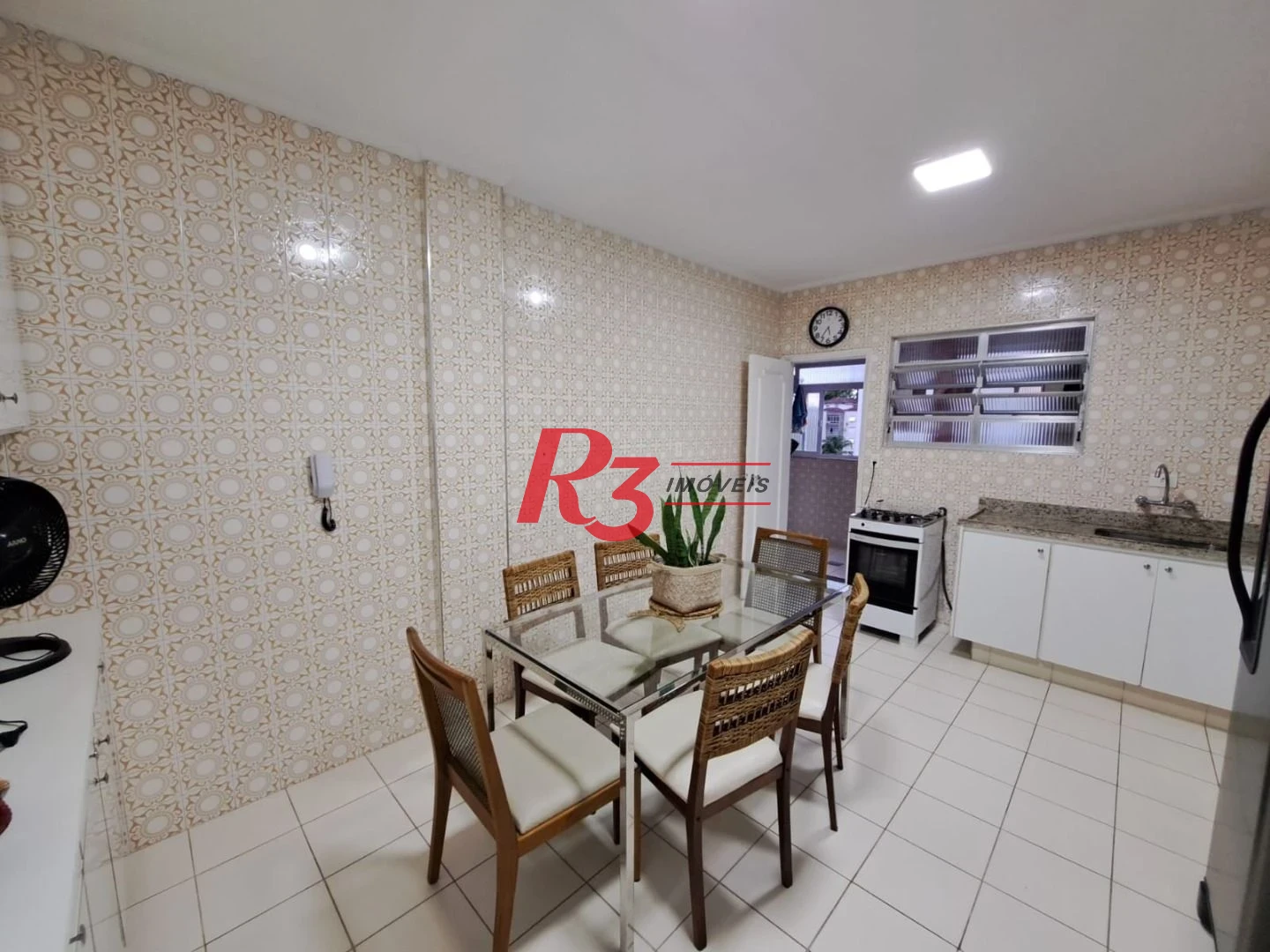 Apartamento com 2 dormitórios à venda, 115 m² por R$ 885.000,00 - Boqueirão - Santos/SP