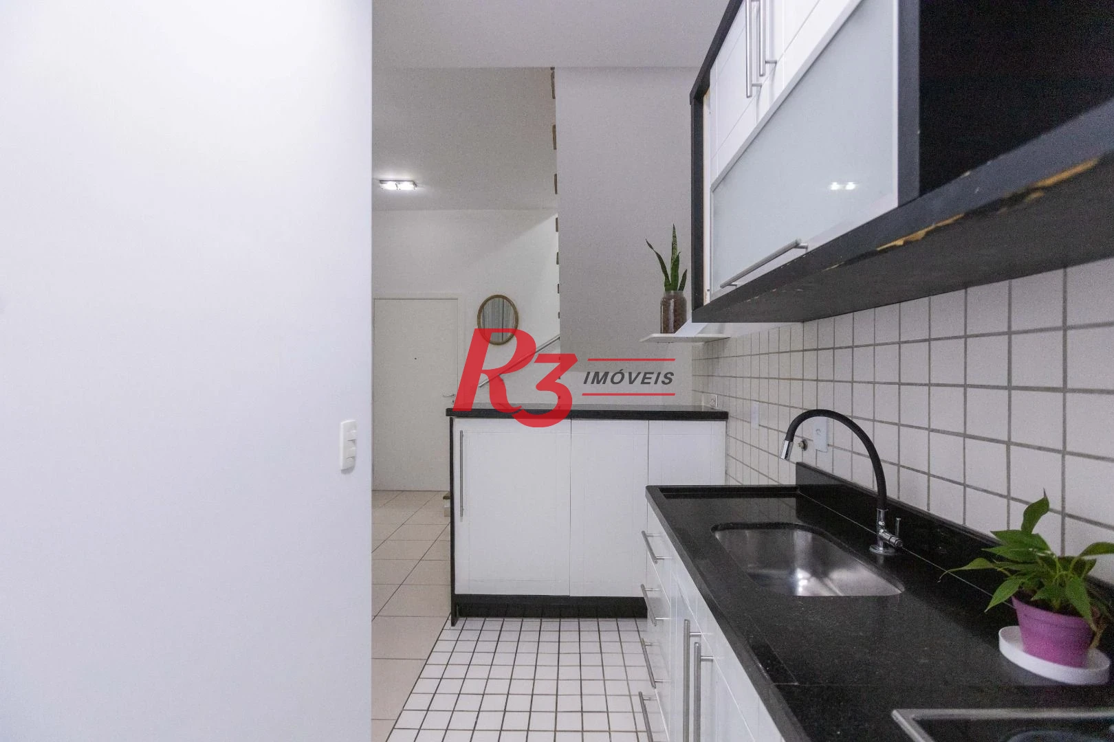 Apartamento com 1 dormitório para alugar, 60 m² por R$ 5.200,00/mês - Gonzaga - Santos/SP