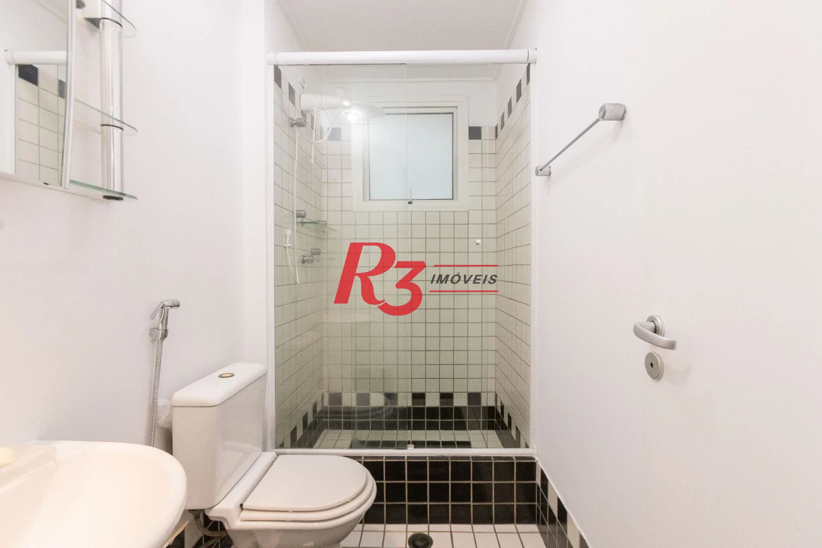 Apartamento com 1 dormitório para alugar, 60 m² por R$ 5.200,00/mês - Gonzaga - Santos/SP