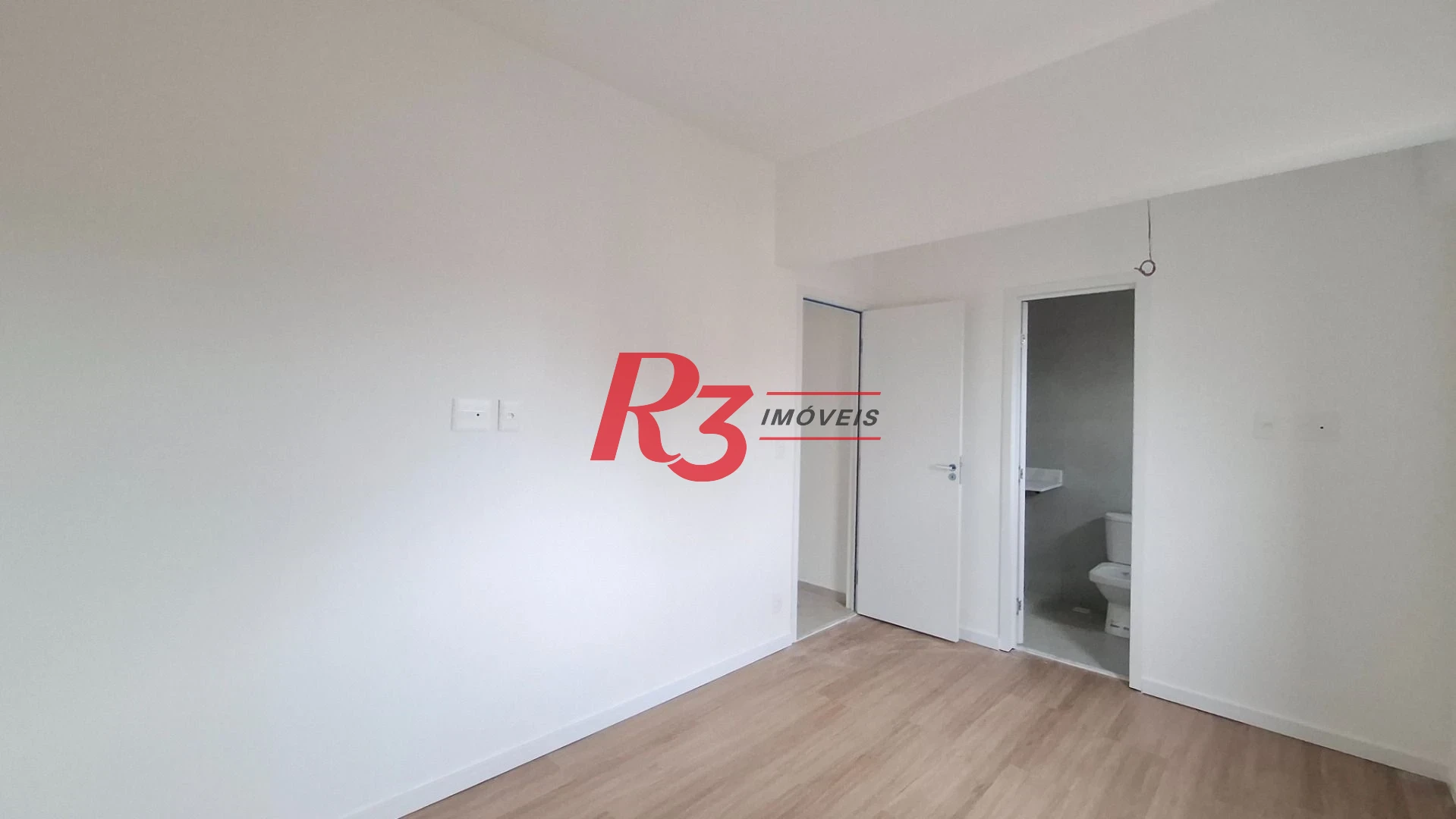 Apartamento com 2 dormitórios à venda, 59 m² por R$ 575.000,00 - Macuco - Santos/SP