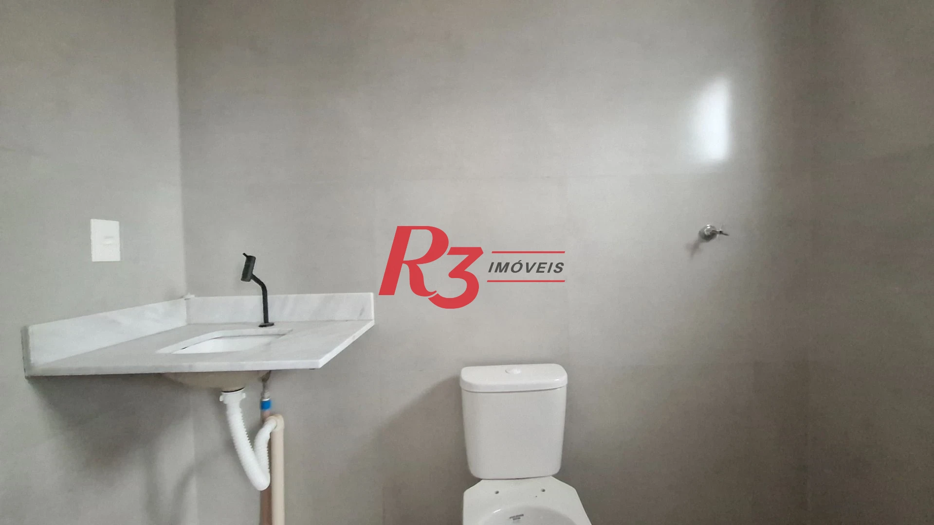 Apartamento com 2 dormitórios à venda, 59 m² por R$ 575.000,00 - Macuco - Santos/SP