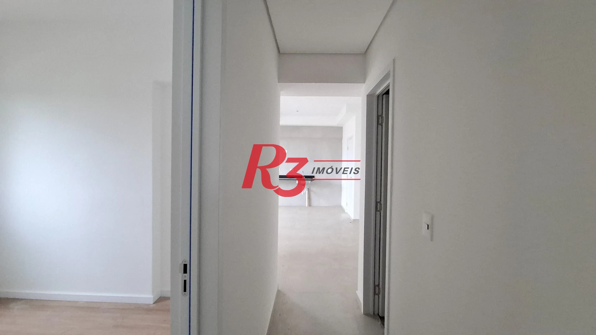 Apartamento com 2 dormitórios à venda, 59 m² por R$ 575.000,00 - Macuco - Santos/SP