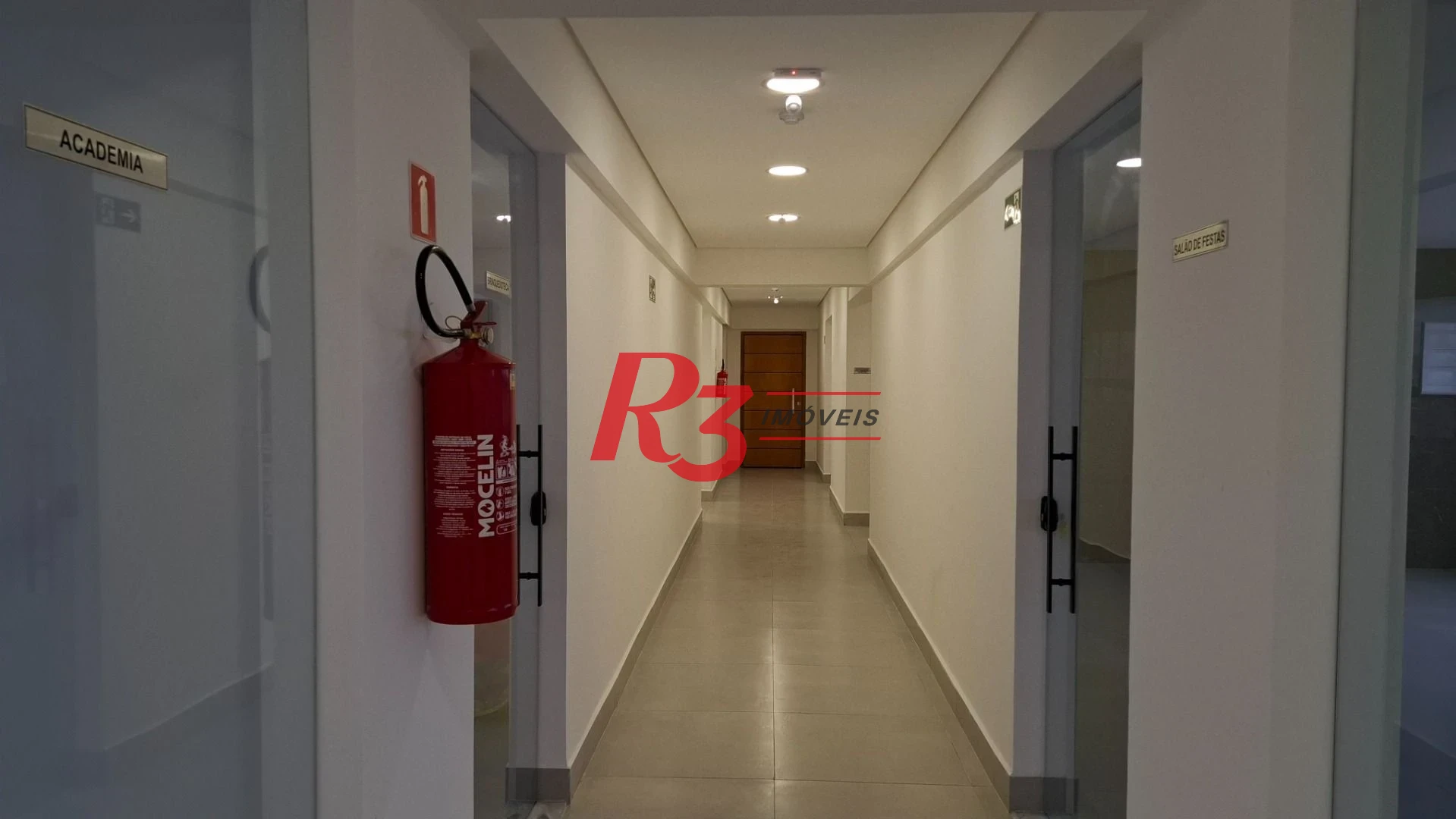 Apartamento com 2 dormitórios à venda, 59 m² por R$ 575.000,00 - Macuco - Santos/SP