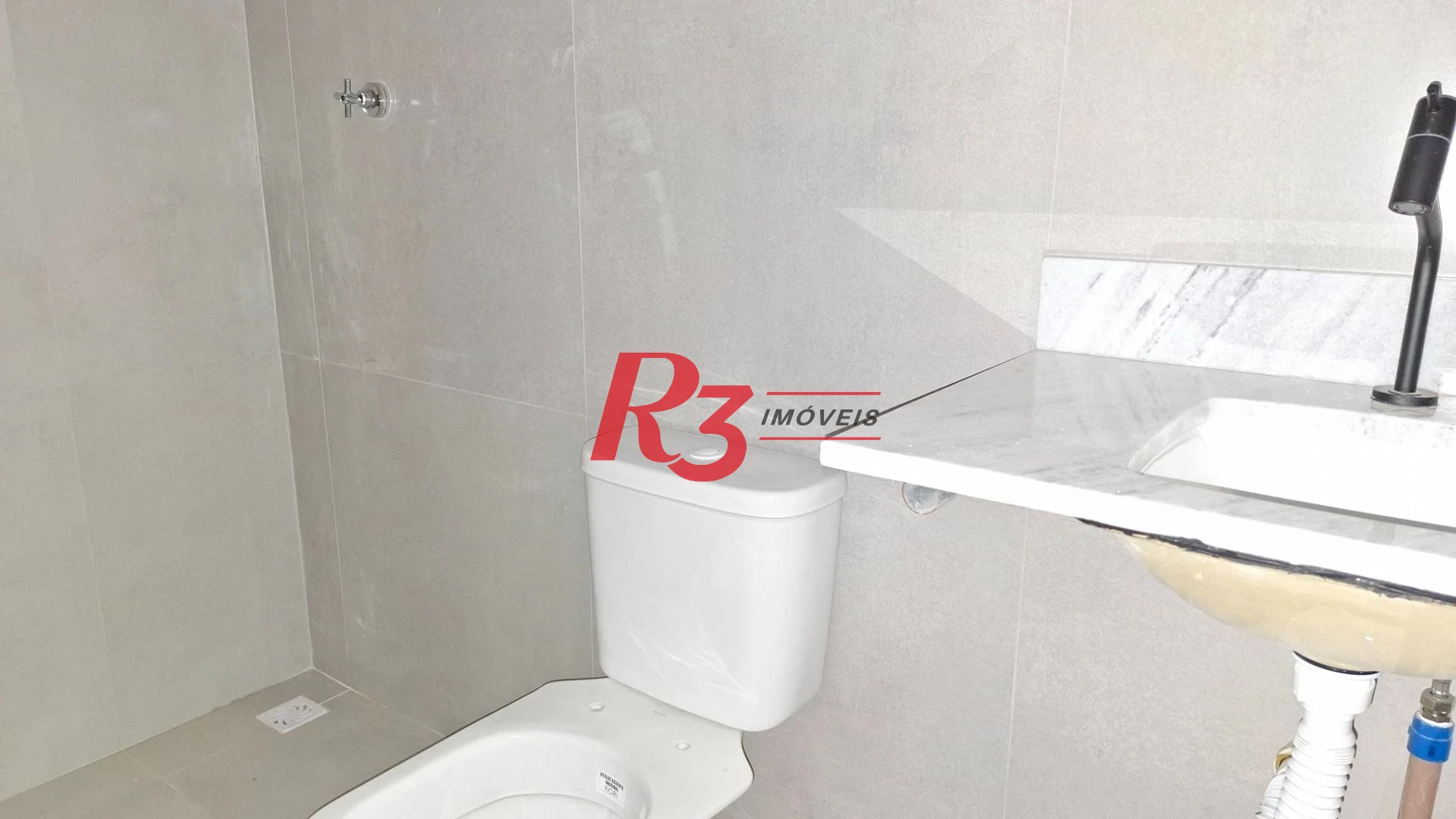 Apartamento com 2 dormitórios à venda, 59 m² por R$ 550.000,00 - Macuco - Santos/SP