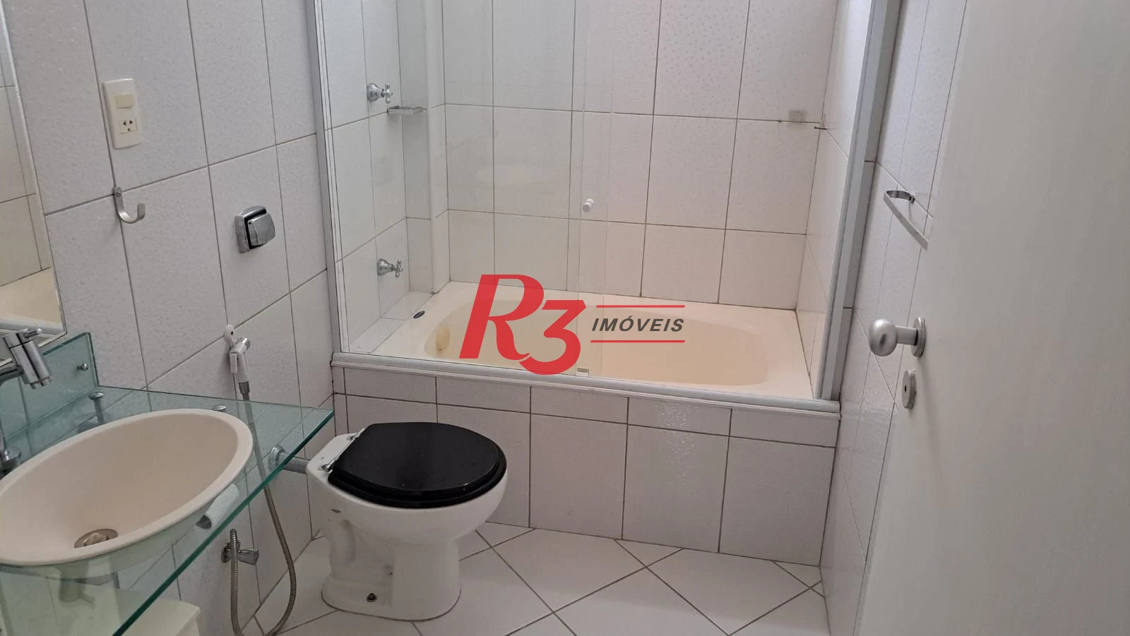 Apartamento com 2 dormitórios à venda, 98 m² por R$ 600.000,00 - Gonzaga - Santos/SP