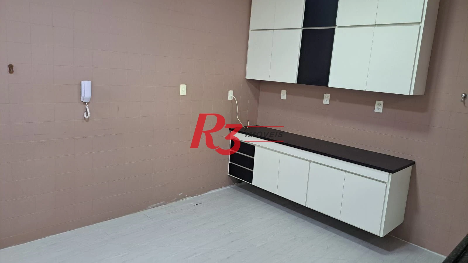 Apartamento com 2 dormitórios à venda, 98 m² por R$ 600.000,00 - Gonzaga - Santos/SP