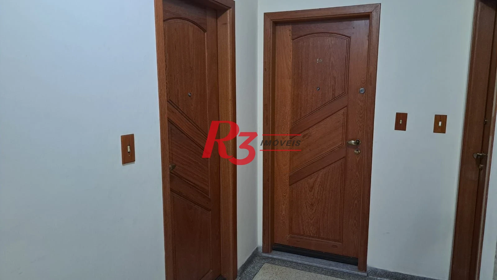 Apartamento com 2 dormitórios à venda, 98 m² por R$ 600.000,00 - Gonzaga - Santos/SP