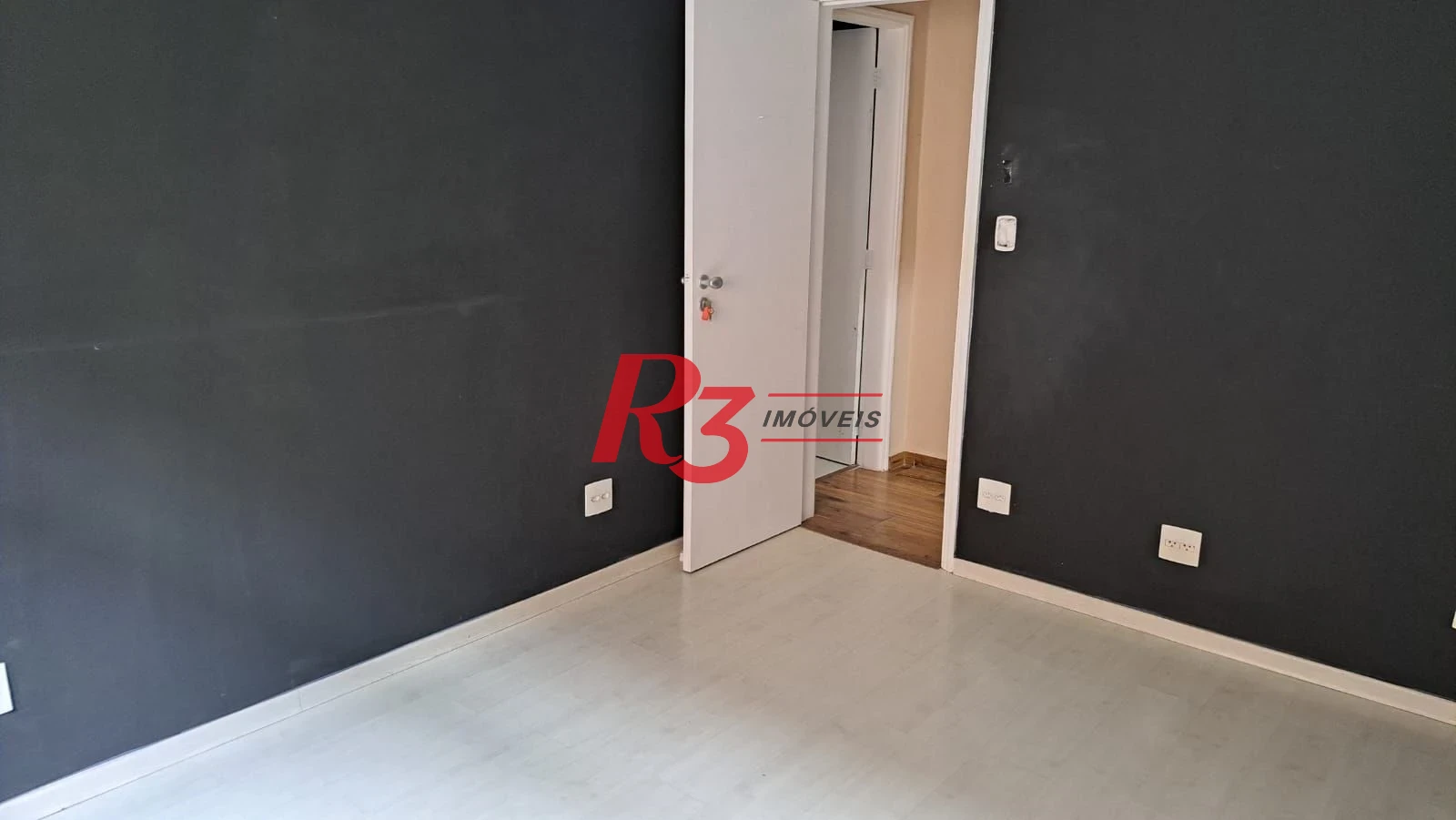 Apartamento com 2 dormitórios à venda, 98 m² por R$ 600.000,00 - Gonzaga - Santos/SP