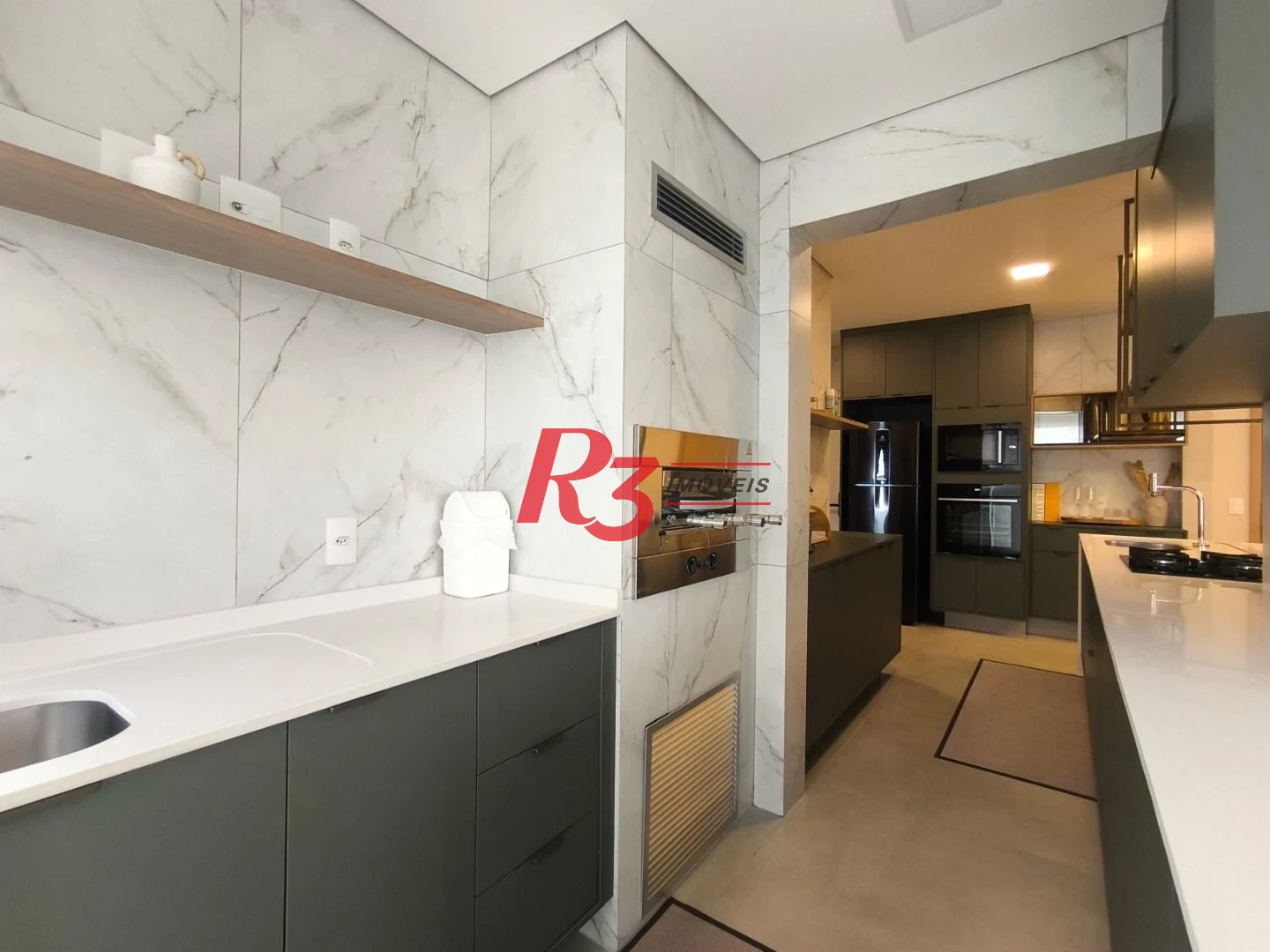 Apartamento com 3 dormitórios à venda, 99 m² por R$ 2.650.000,00 - Gonzaga - Santos/SP
