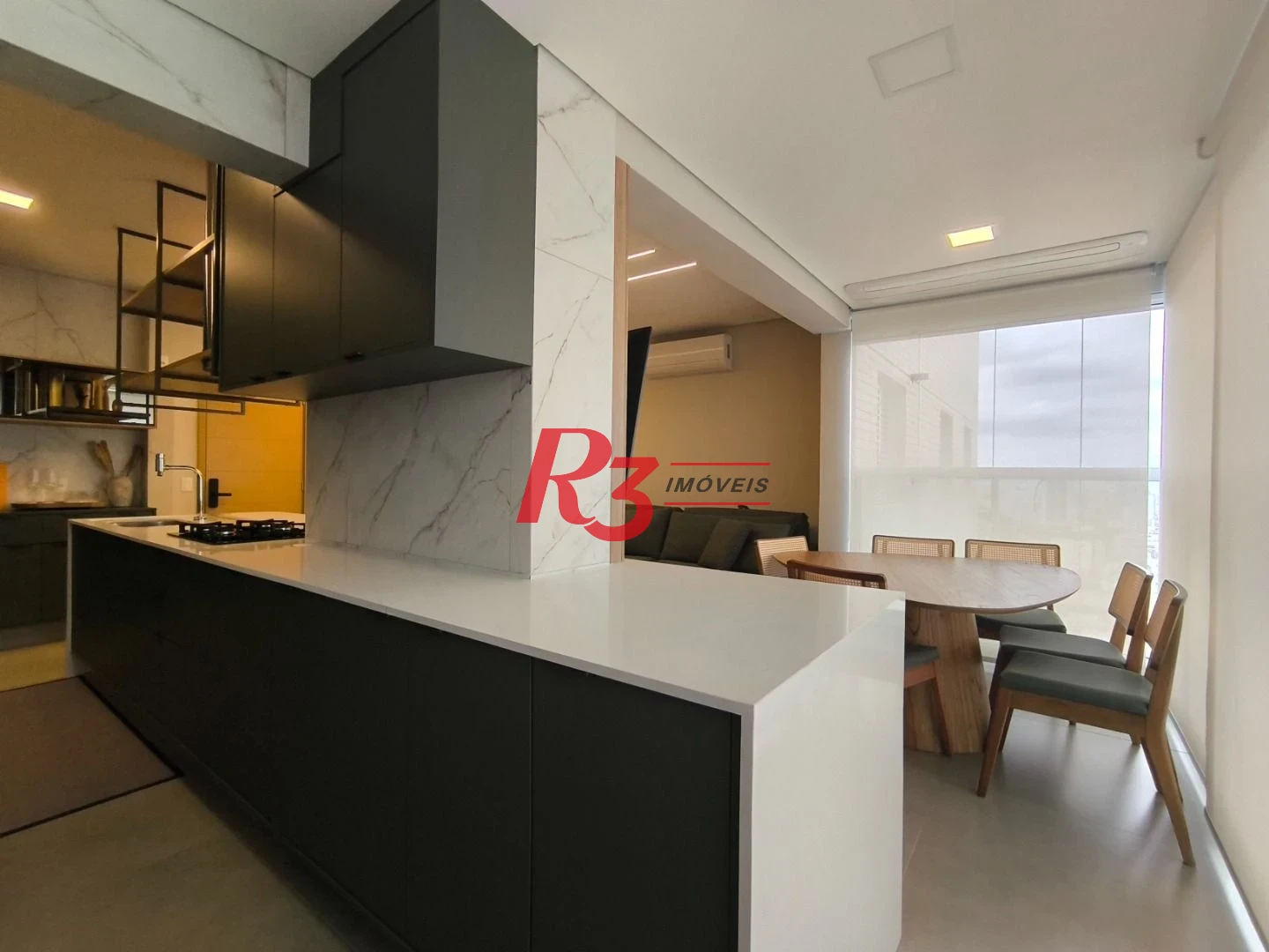 Apartamento com 3 dormitórios à venda, 99 m² por R$ 2.650.000,00 - Gonzaga - Santos/SP
