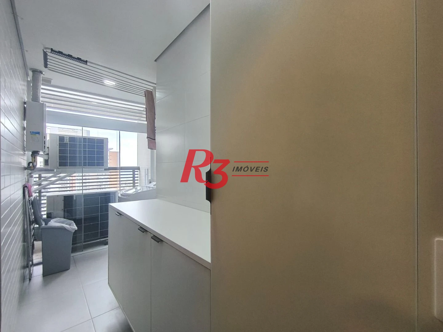 Apartamento com 3 dormitórios à venda, 99 m² por R$ 2.650.000,00 - Gonzaga - Santos/SP