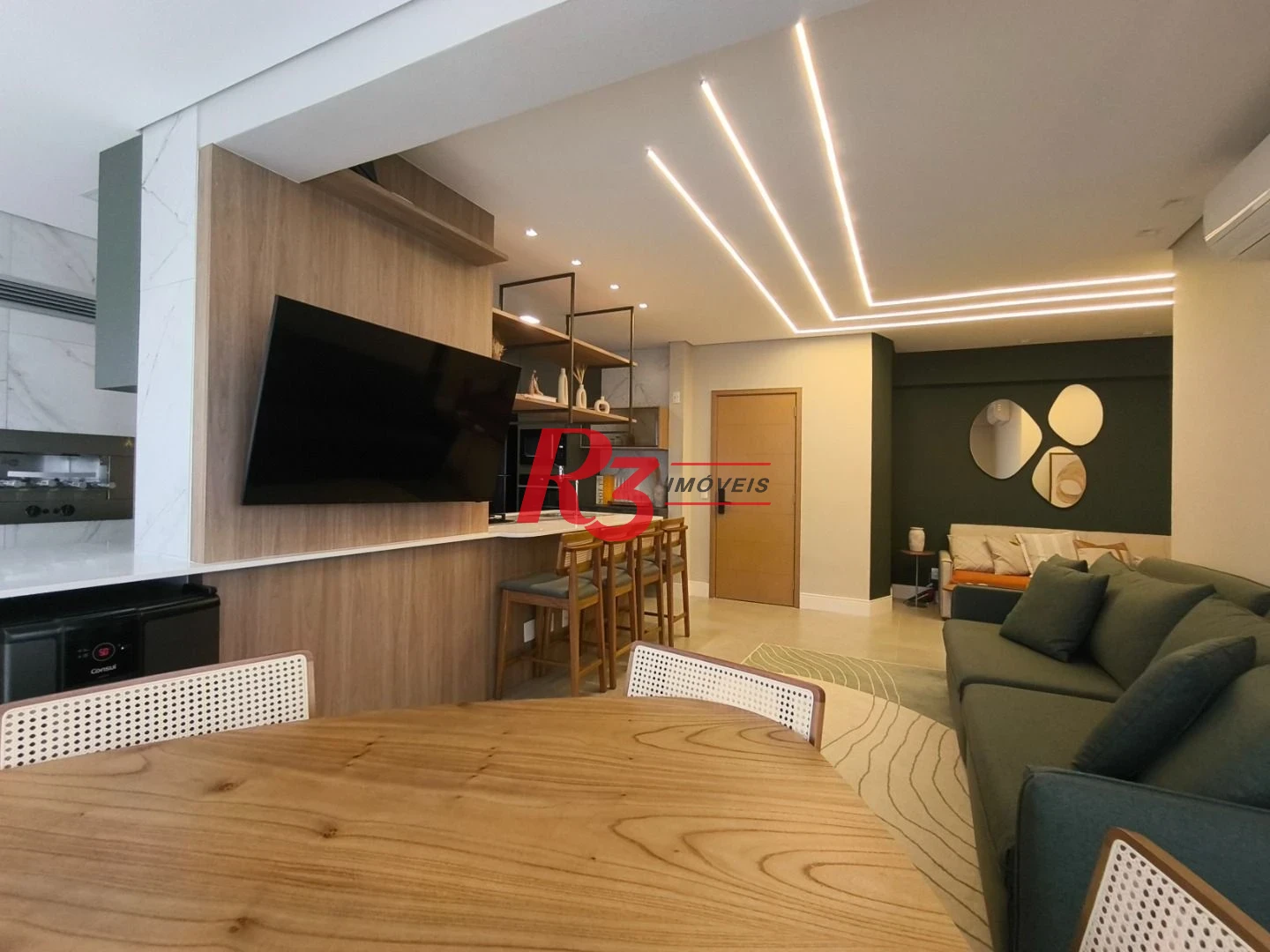 Apartamento com 3 dormitórios à venda, 99 m² por R$ 2.650.000,00 - Gonzaga - Santos/SP