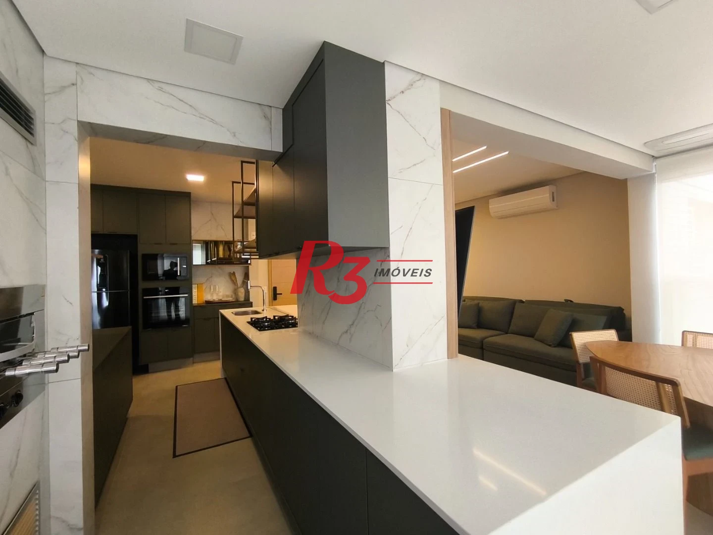 Apartamento com 3 dormitórios à venda, 99 m² por R$ 2.650.000,00 - Gonzaga - Santos/SP