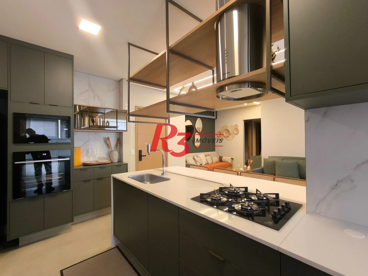 Apartamento com 3 dormitórios à venda, 99 m² por R$ 2.650.000,00 - Gonzaga - Santos/SP
