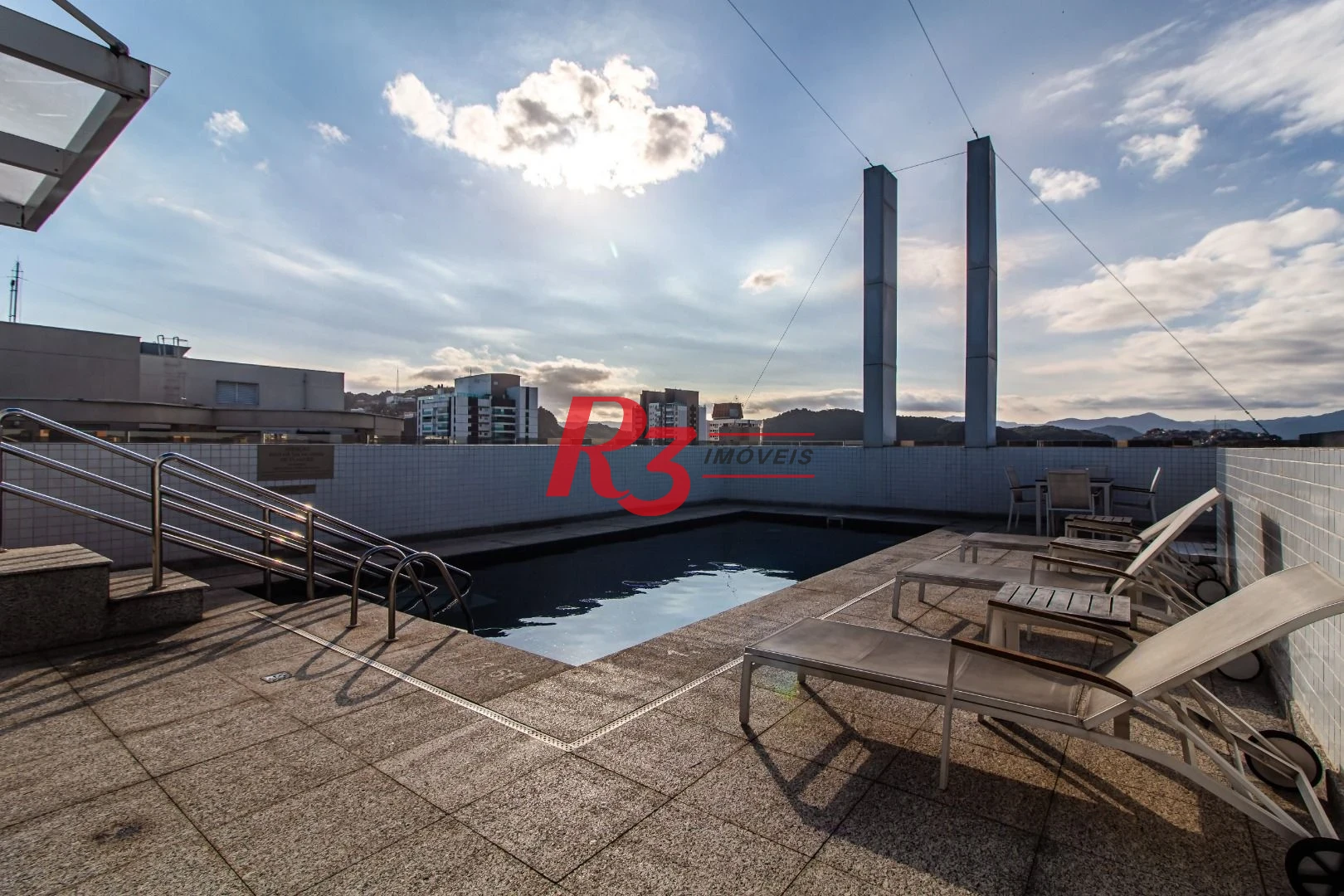 Studio com 1 dormitório à venda, 24 m² por R$ 373.000,00 - Gonzaga - Santos/SP