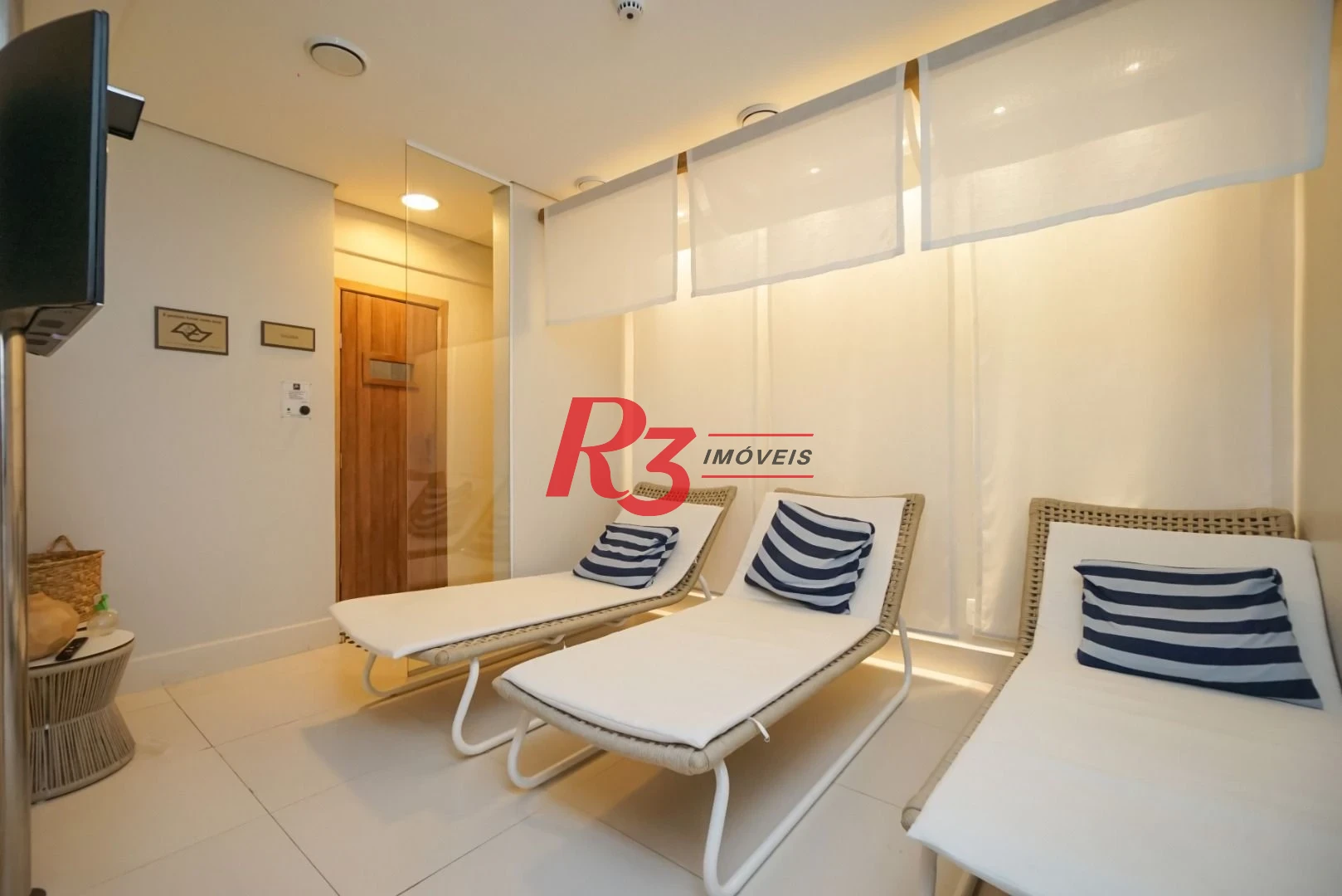 Studio com 1 dormitório à venda, 24 m² por R$ 373.000,00 - Gonzaga - Santos/SP