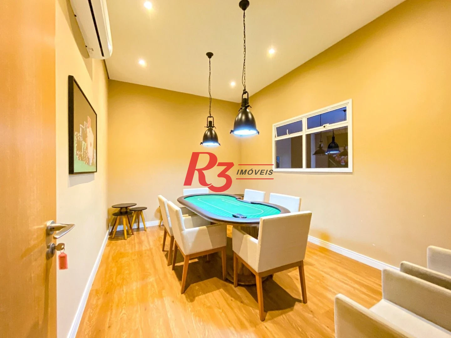 Apartamento com 3 dormitórios à venda, 129 m² por R$ 2.332.000,00 - Gonzaga - Santos/SP