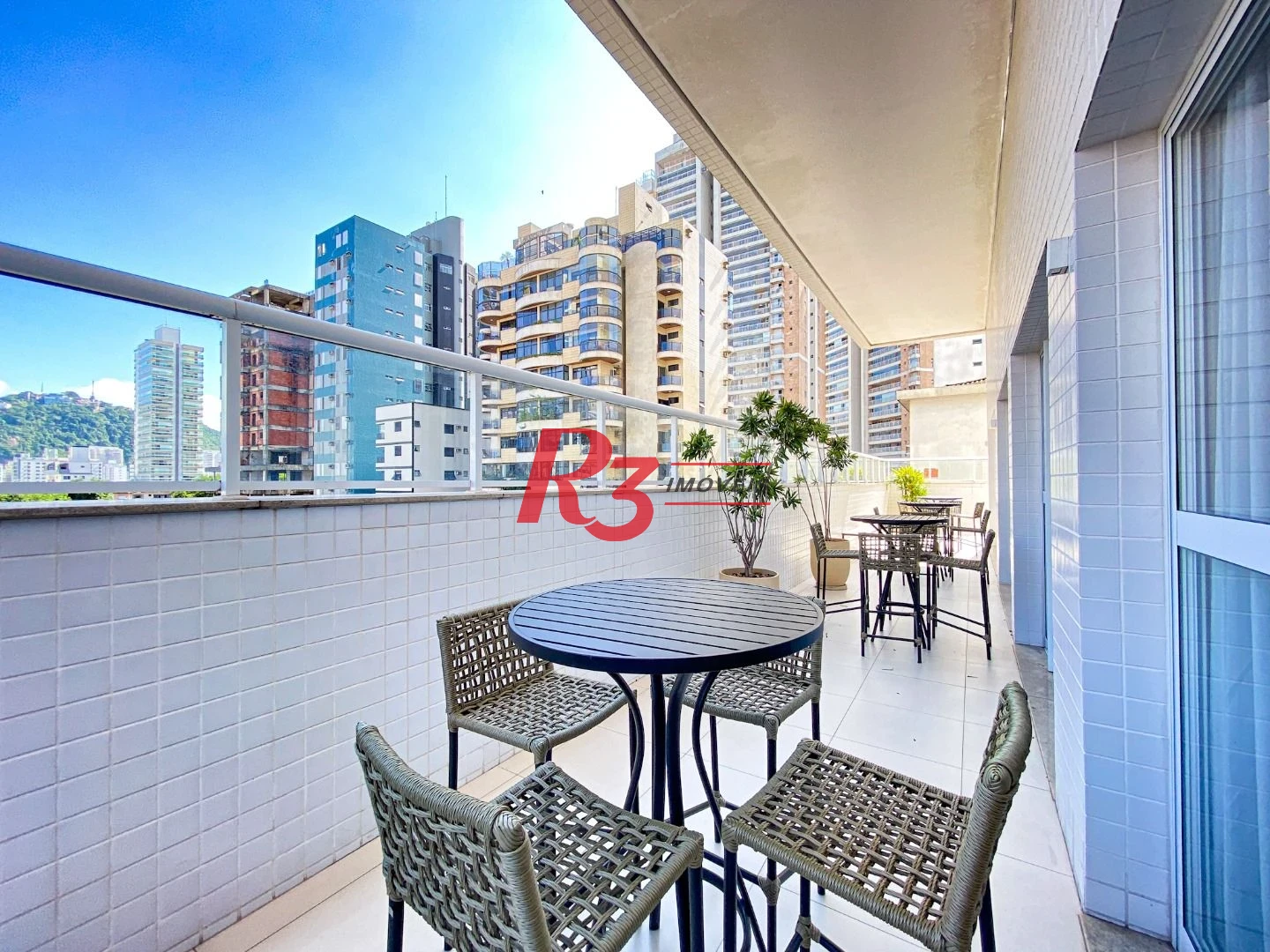 Apartamento com 3 dormitórios à venda, 129 m² por R$ 2.332.000,00 - Gonzaga - Santos/SP
