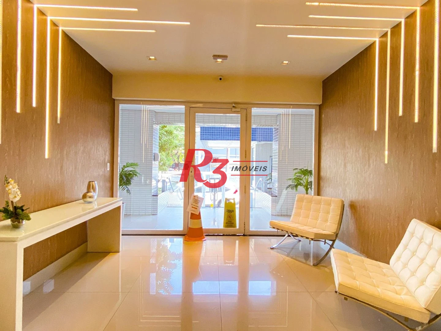 Apartamento com 1 dormitório para alugar, 54 m² por R$ 5.800,00/mês - Embaré - Santos/SP