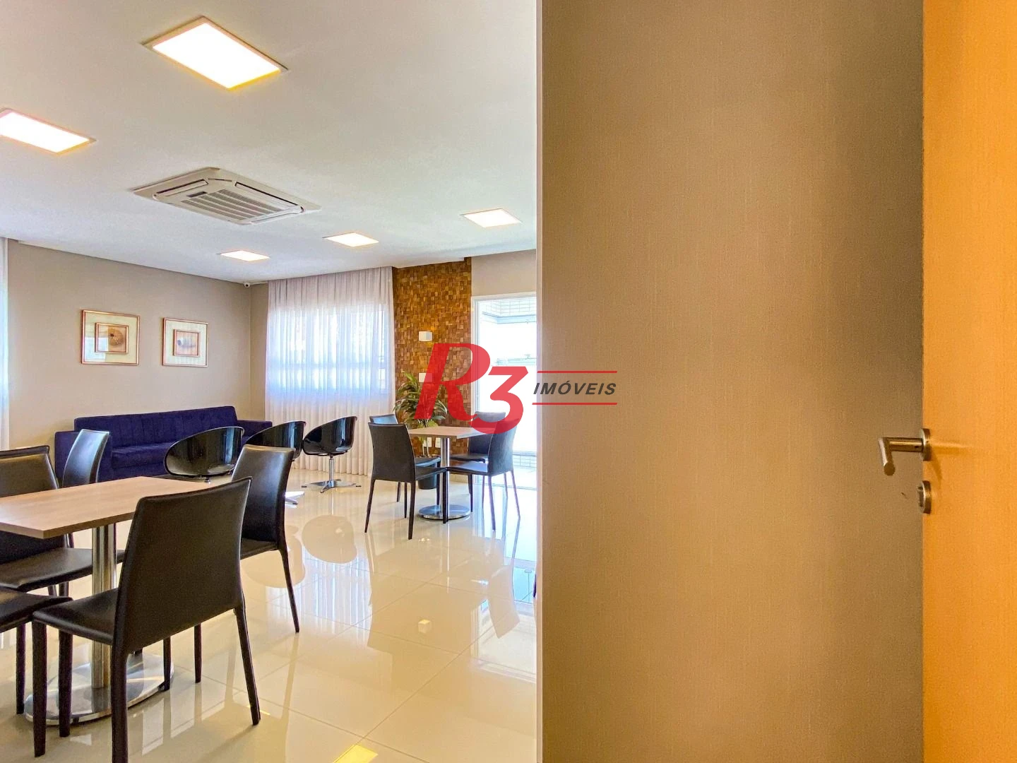 Apartamento com 1 dormitório para alugar, 54 m² por R$ 5.800,00/mês - Embaré - Santos/SP